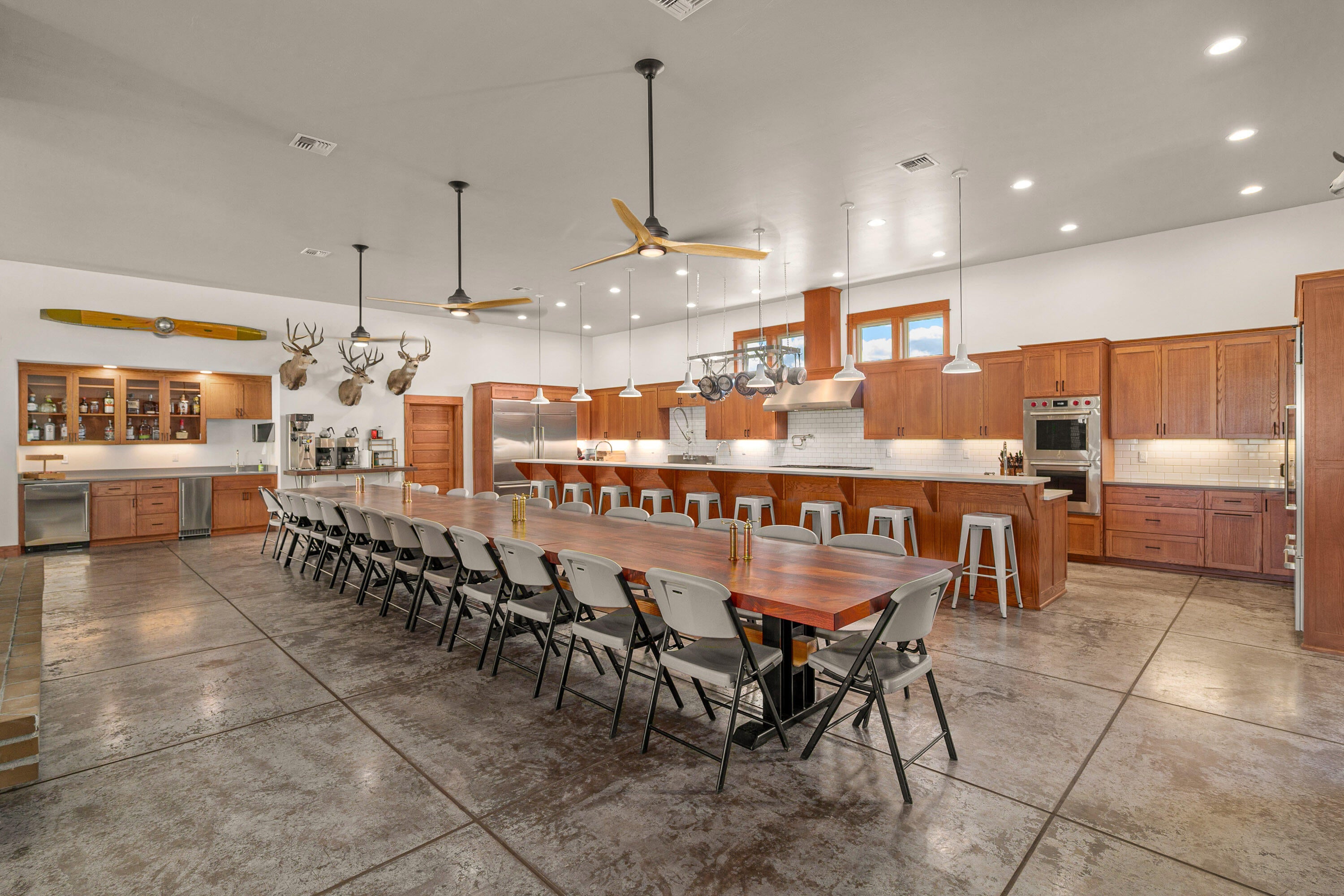 Bonanza, Oregon, 97623, United States, 3 Bedrooms Bedrooms, ,4 BathroomsBathrooms,Residential,Active,1876681