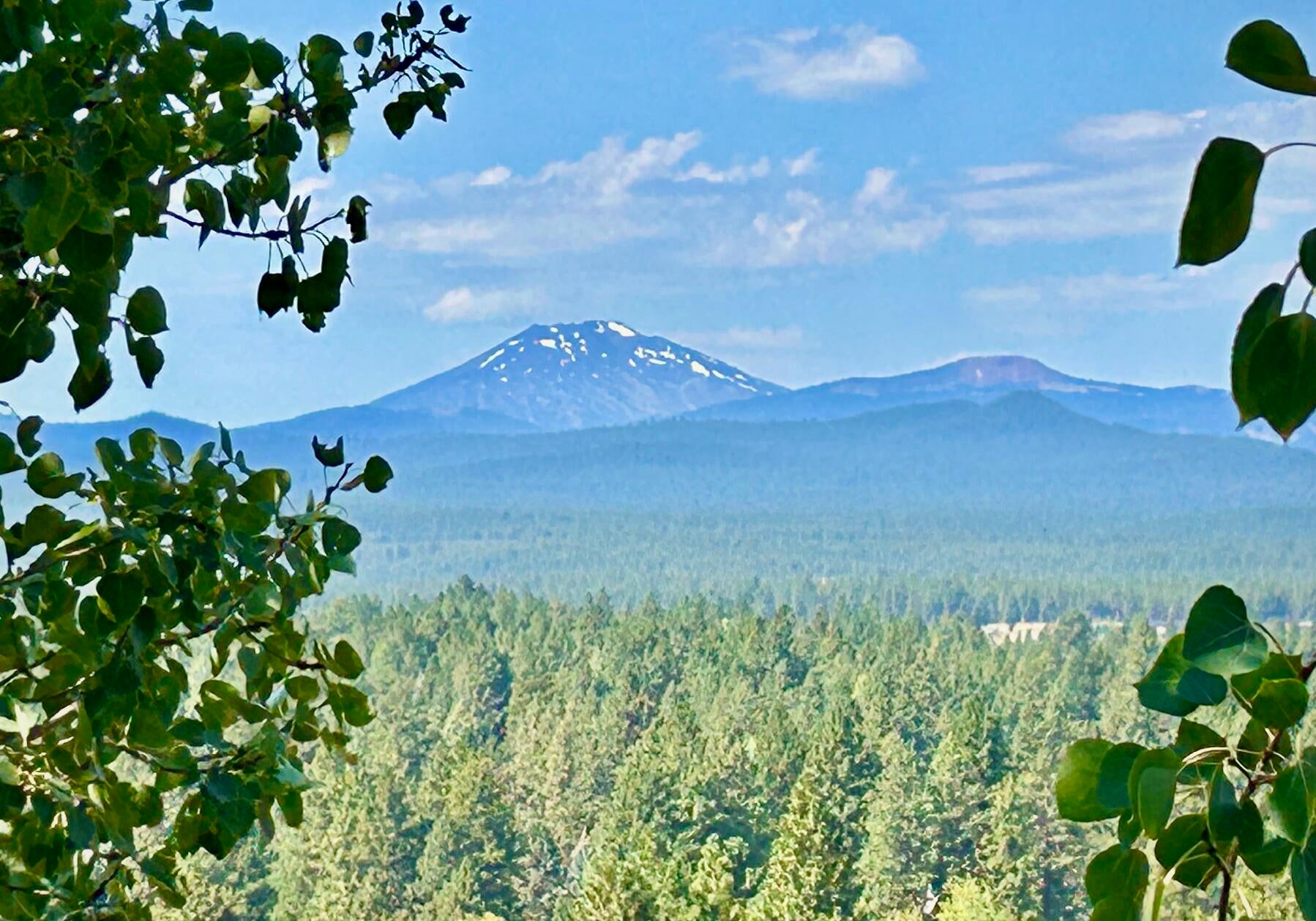 Bend, Oregon, 97702, United States, 3 Bedrooms Bedrooms, ,3 BathroomsBathrooms,Residential,Active,1936452