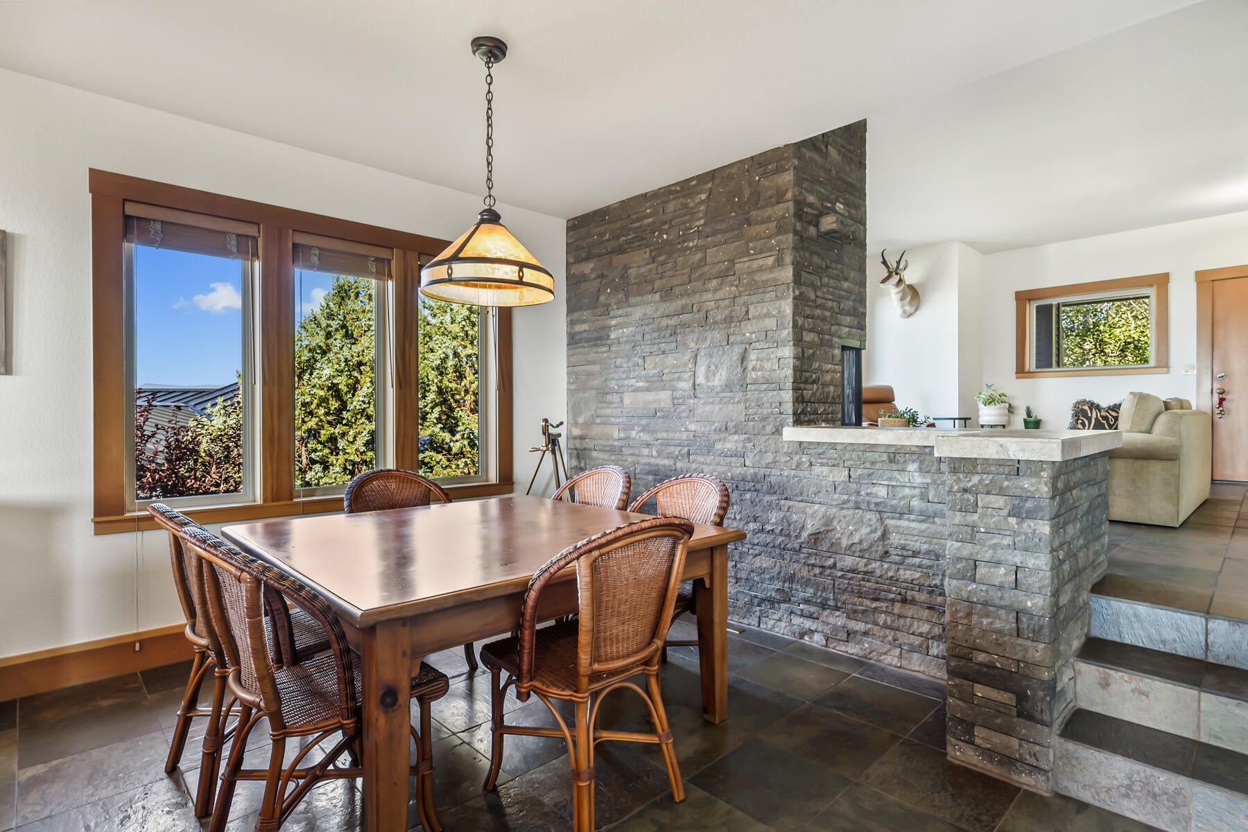 Bend, Oregon, 97702, United States, 3 Bedrooms Bedrooms, ,3 BathroomsBathrooms,Residential,Active,1936452