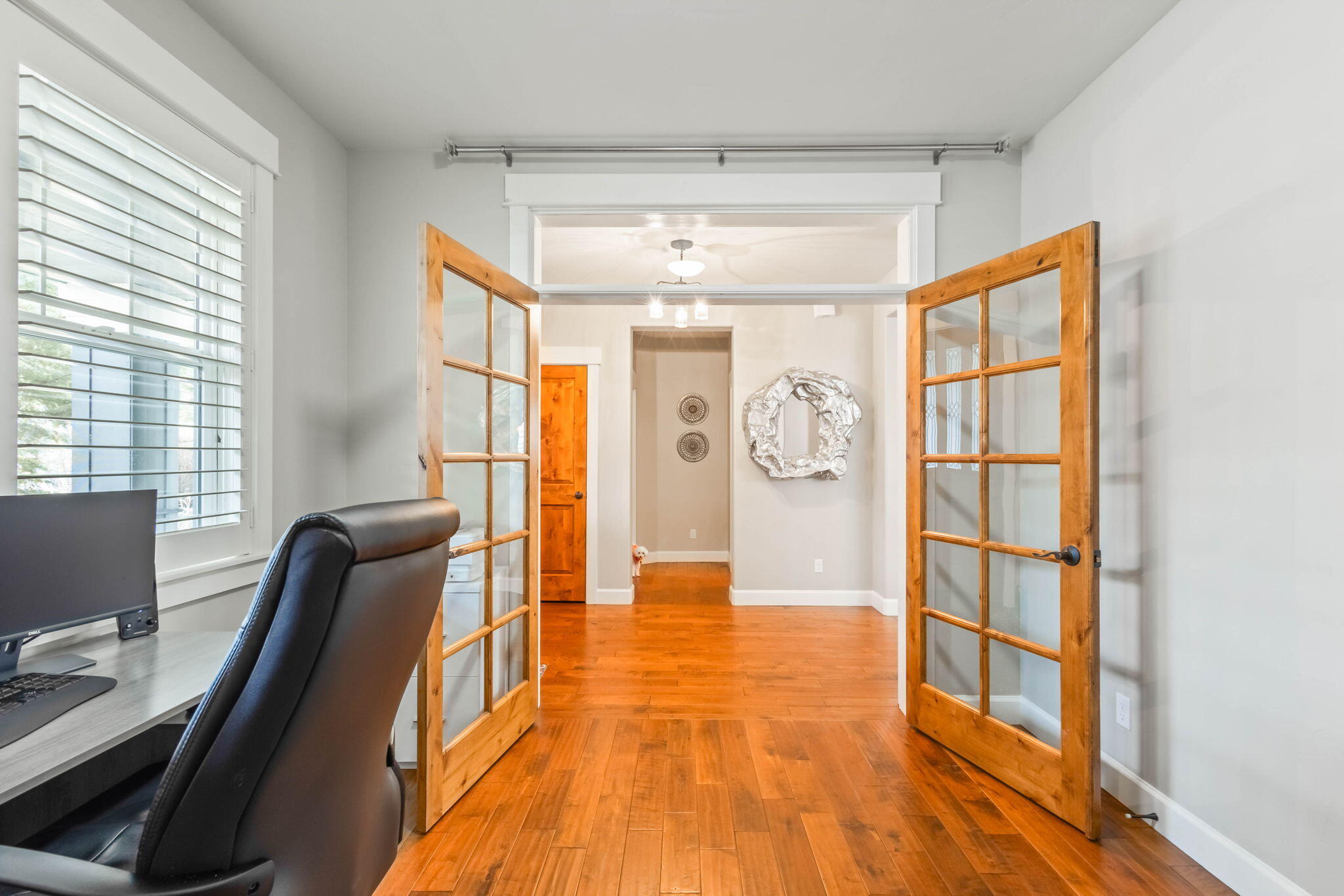 Bend, Oregon, 97702, United States, 4 Bedrooms Bedrooms, ,5 BathroomsBathrooms,Residential,Active,1726847