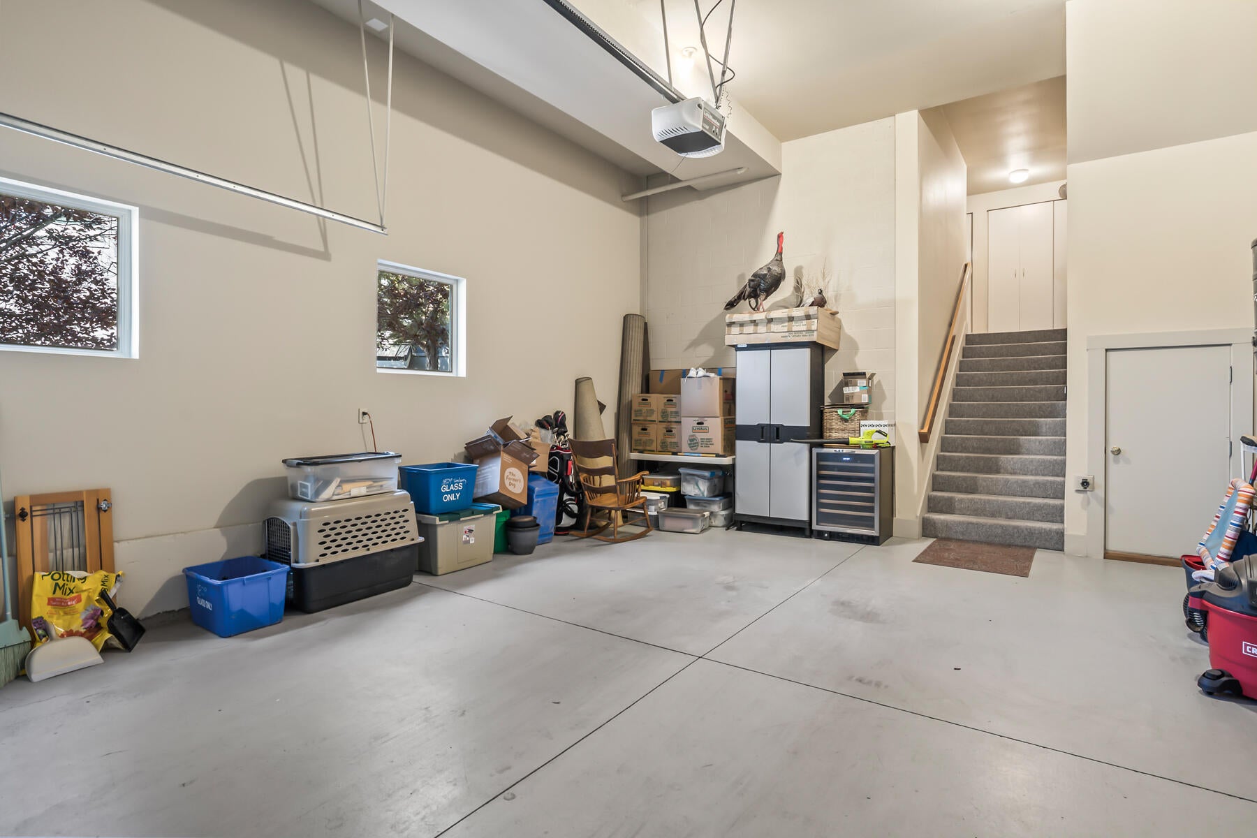 Bend, Oregon, 97702, United States, 3 Bedrooms Bedrooms, ,3 BathroomsBathrooms,Residential,Active,1936452