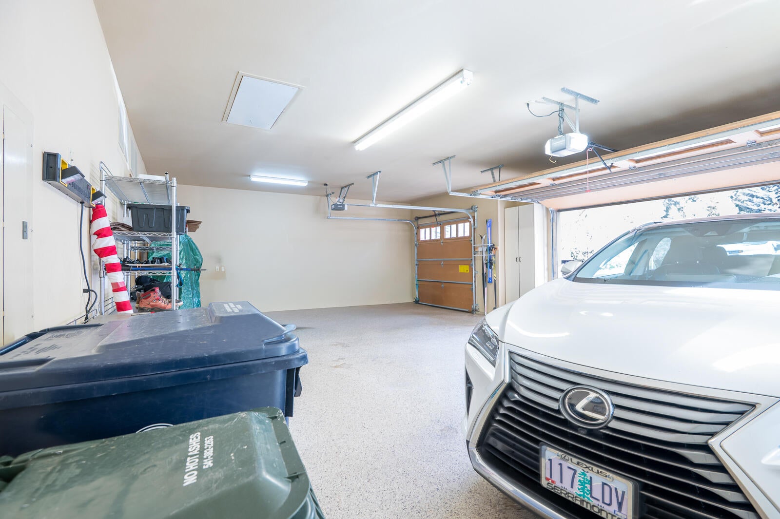 Bend, Oregon, 97703, United States, 4 Bedrooms Bedrooms, ,4 BathroomsBathrooms,Residential,Active,1990602