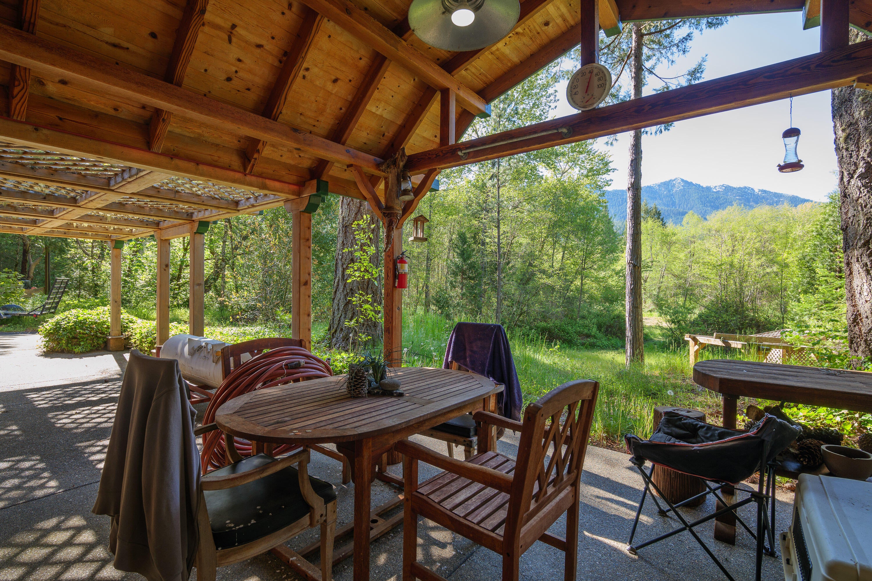 Selma, Oregon, 97538, United States, 5 Bedrooms Bedrooms, ,5 BathroomsBathrooms,Residential,Active,1902945
