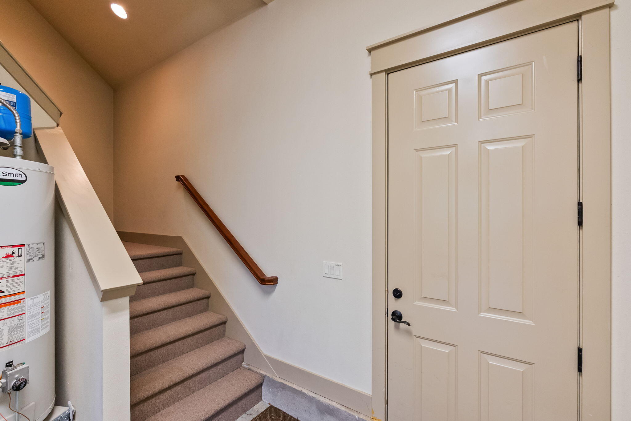 Bend, Oregon, 97702, United States, 3 Bedrooms Bedrooms, ,4 BathroomsBathrooms,Residential,Active,1952481