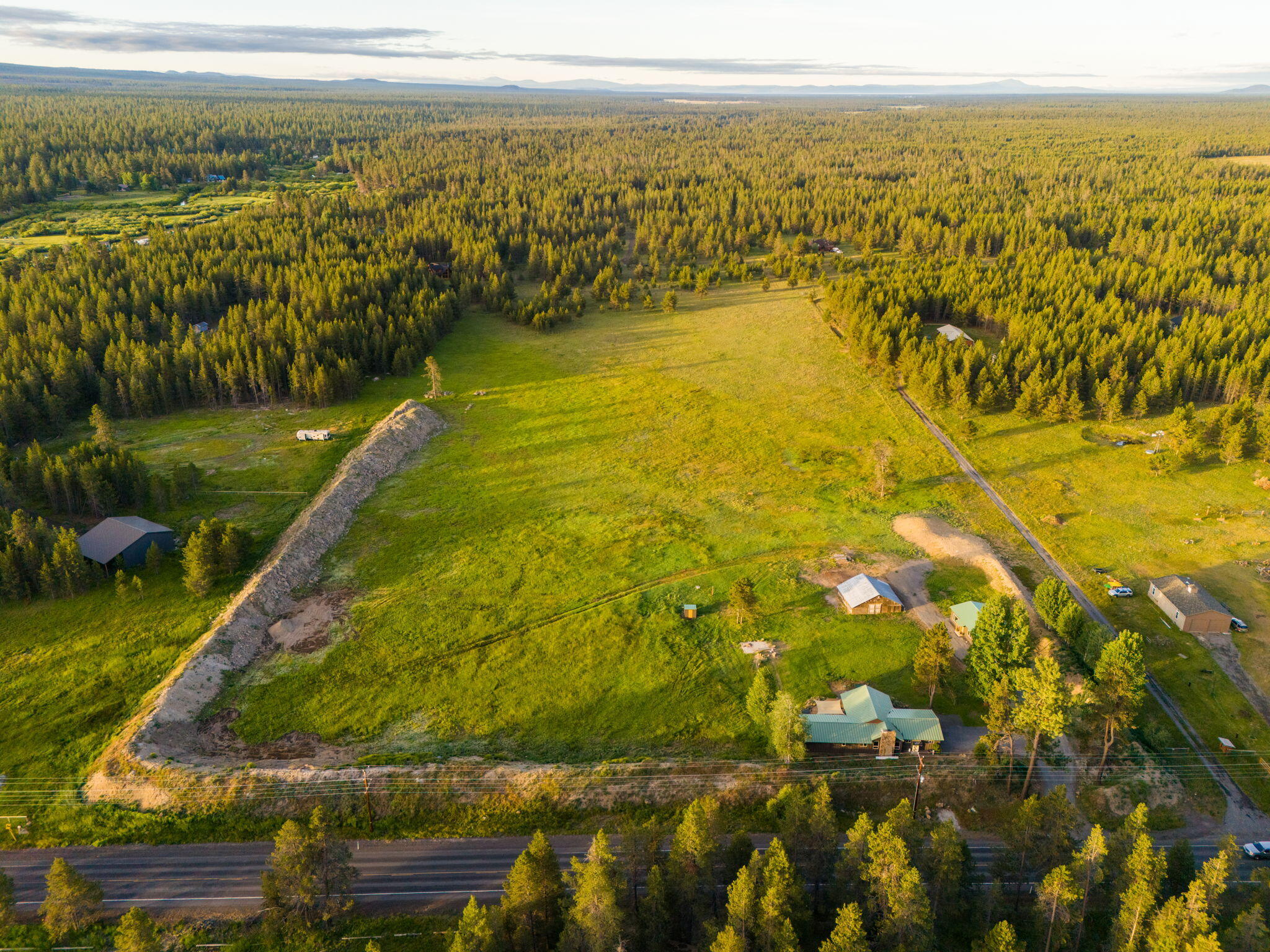 Bend, Oregon, 97707, United States, 3 Bedrooms Bedrooms, ,3 BathroomsBathrooms,Residential,Active,1880197
