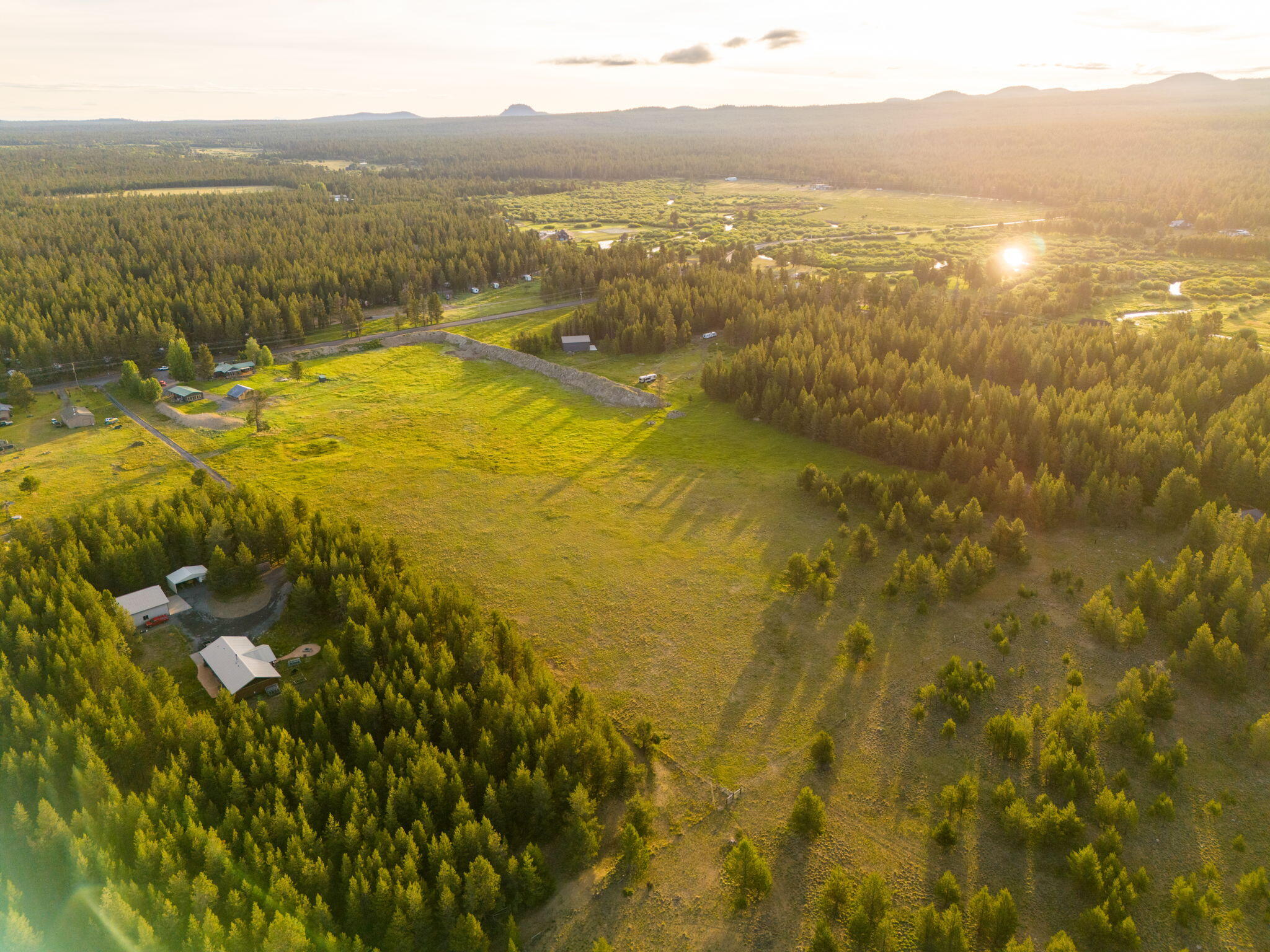 Bend, Oregon, 97707, United States, 3 Bedrooms Bedrooms, ,3 BathroomsBathrooms,Residential,Active,1880197
