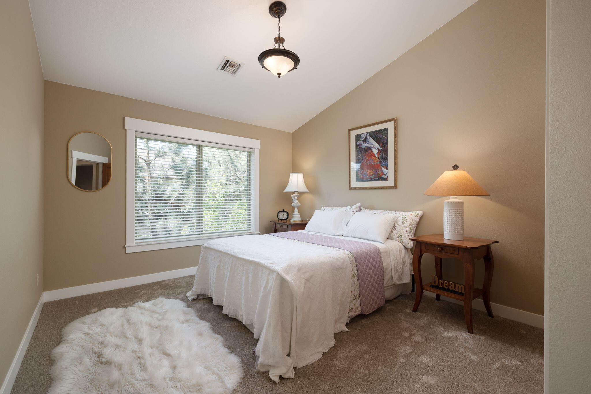 Bend, Oregon, 97702, United States, ,3 BathroomsBathrooms,Residential,Active,1850627