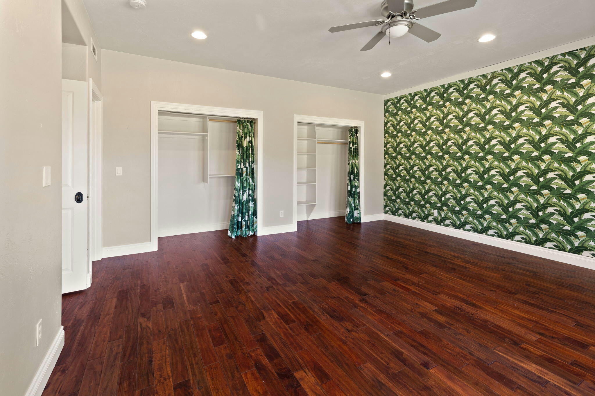 Grants Pass, Oregon, 97527, United States, ,6 BathroomsBathrooms,Residential,Active,1748769