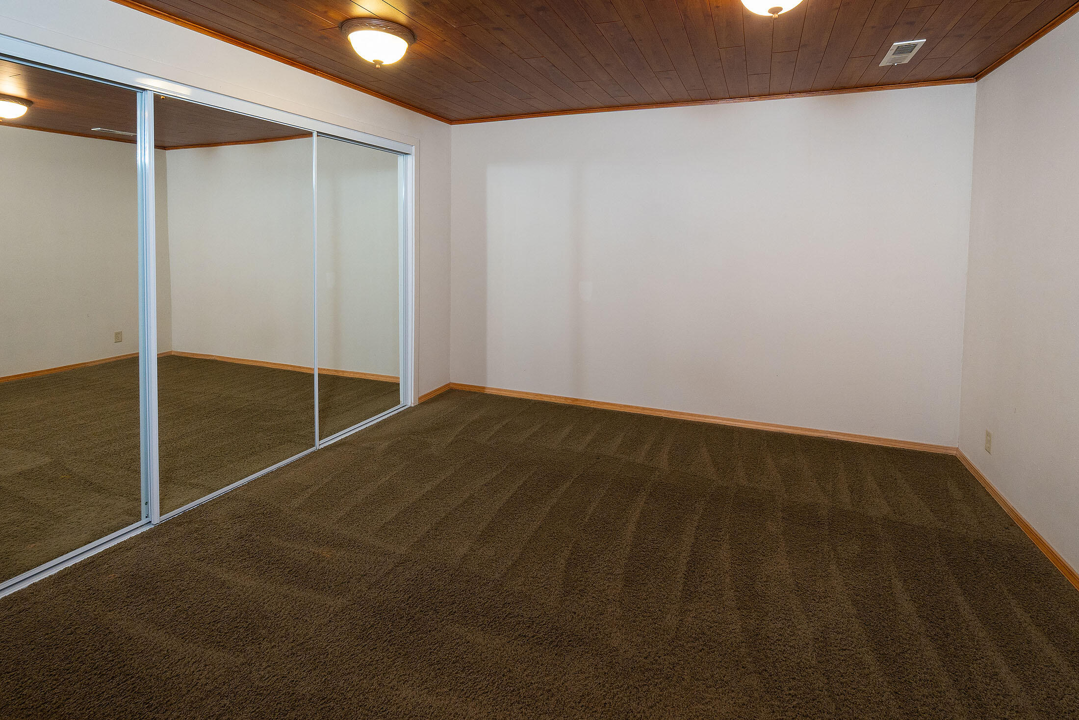 Bend, Oregon, 97702, United States, 3 Bedrooms Bedrooms, ,3 BathroomsBathrooms,Residential,Active,1952444