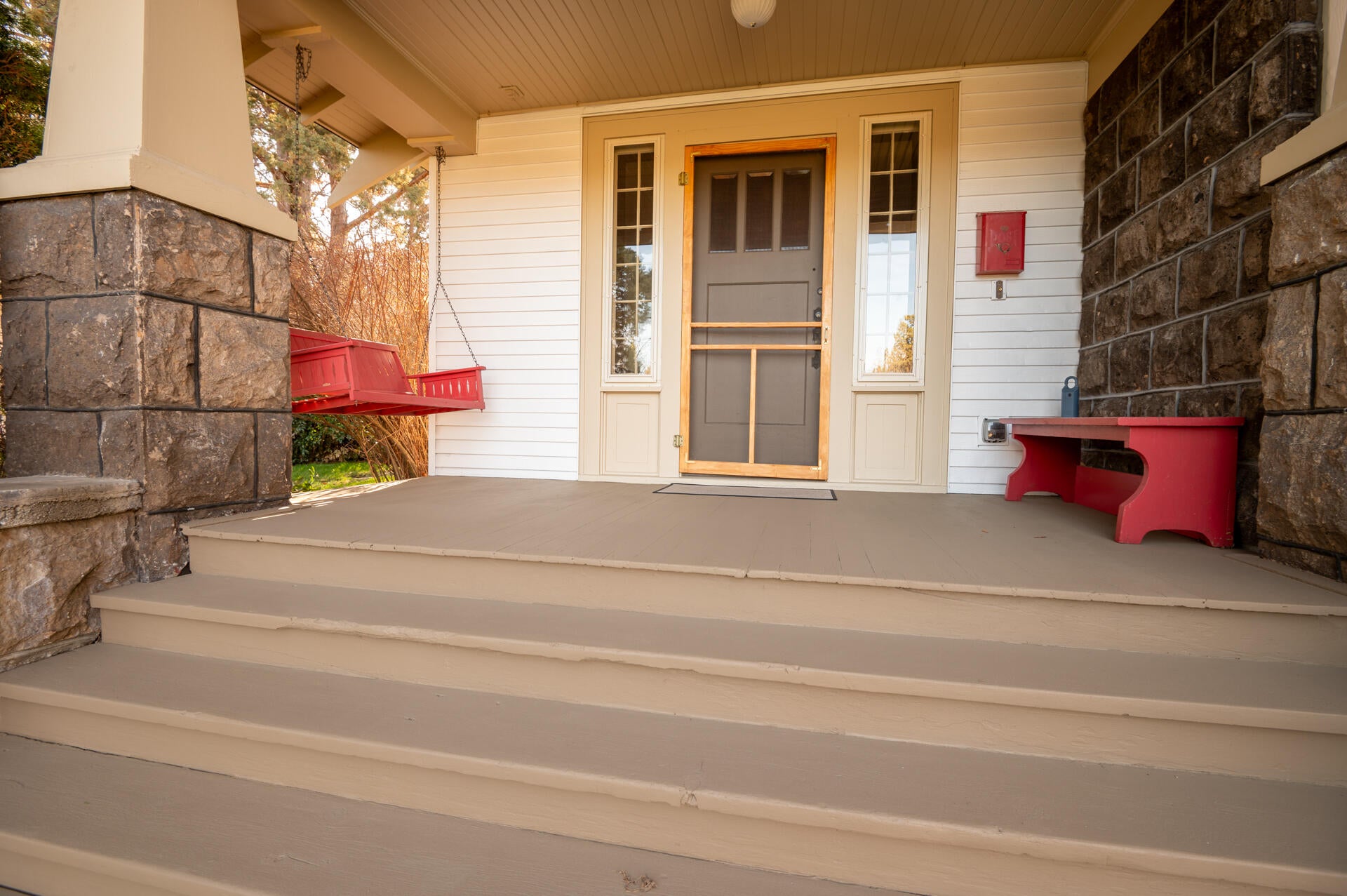 Bend, Oregon, 97703, United States, 3 Bedrooms Bedrooms, ,2 BathroomsBathrooms,Residential,Active,1756823