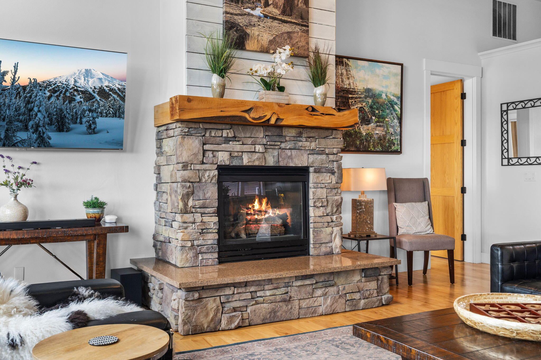 Bend, Oregon, 97702, United States, 4 Bedrooms Bedrooms, ,3 BathroomsBathrooms,Residential,Active,1913968