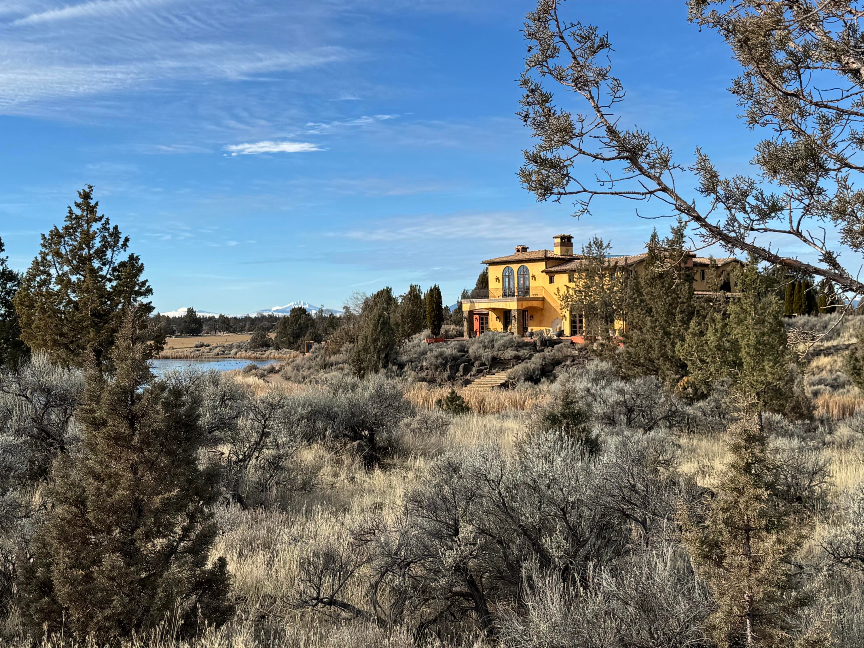 Terrebonne, Oregon, 97760, United States, 5 Bedrooms Bedrooms, ,5 BathroomsBathrooms,Residential,Active,1747251