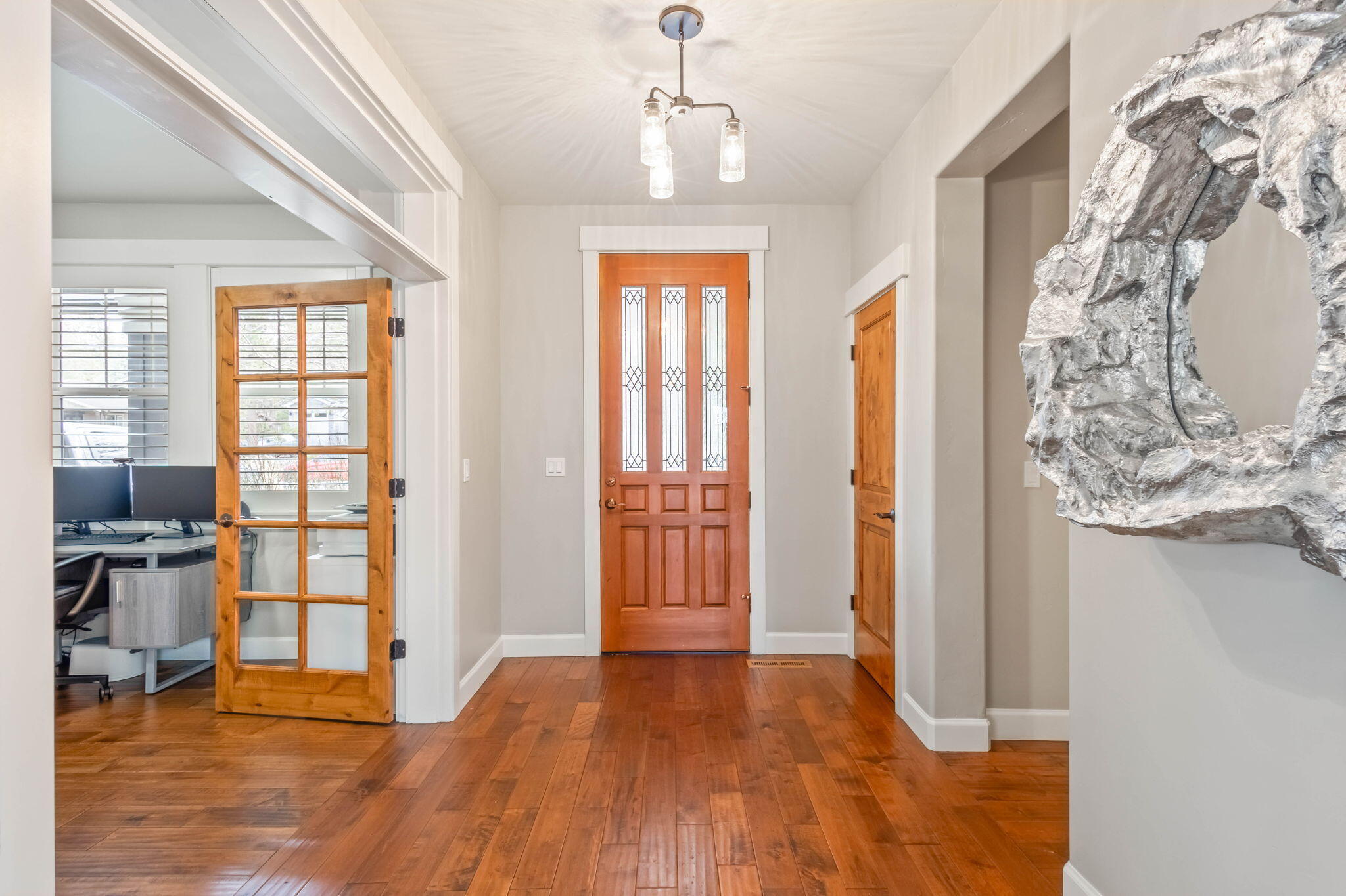 Bend, Oregon, 97702, United States, 4 Bedrooms Bedrooms, ,5 BathroomsBathrooms,Residential,Active,1726847