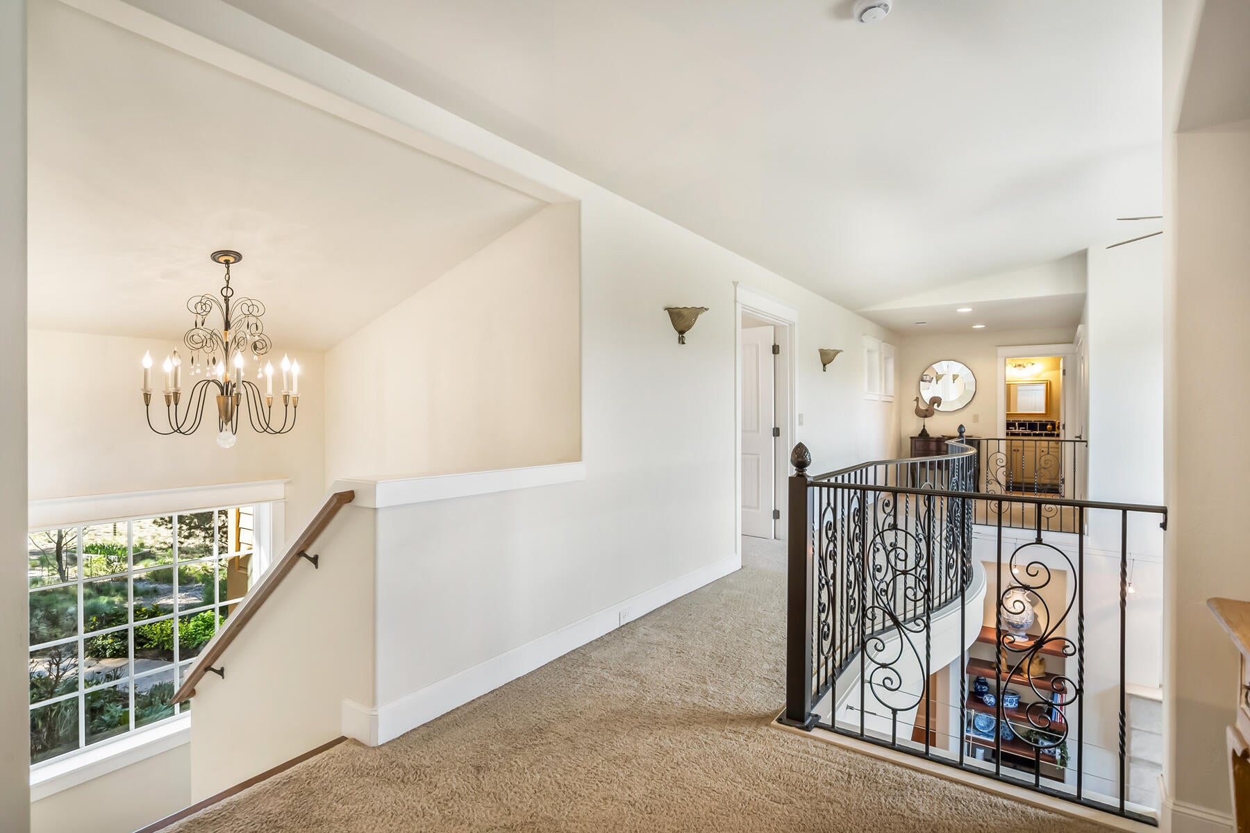 Bend, Oregon, 97707, United States, 5 Bedrooms Bedrooms, ,5 BathroomsBathrooms,Residential,Active,2044562