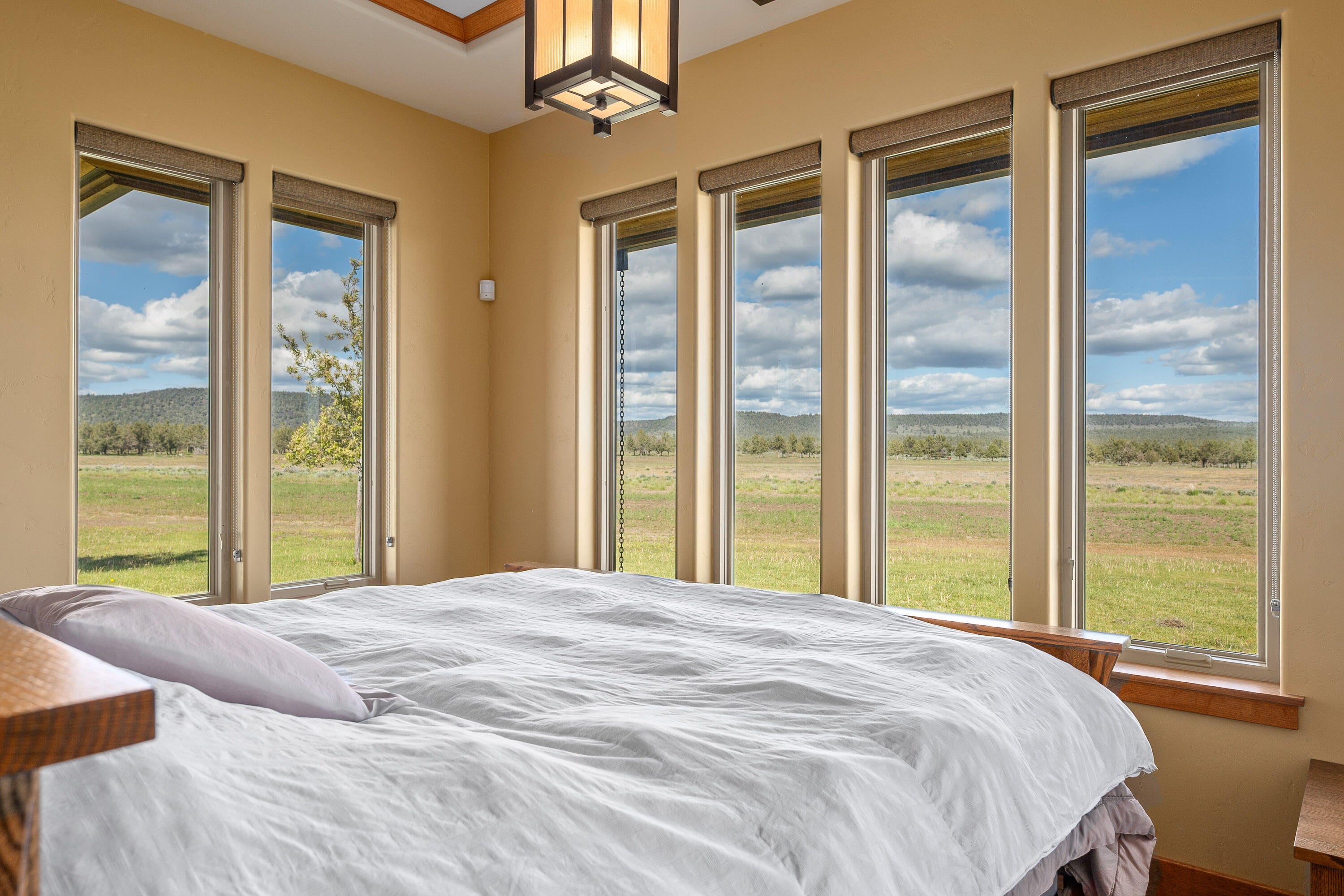 Bonanza, Oregon, 97623, United States, 3 Bedrooms Bedrooms, ,4 BathroomsBathrooms,Residential,Active,1876681
