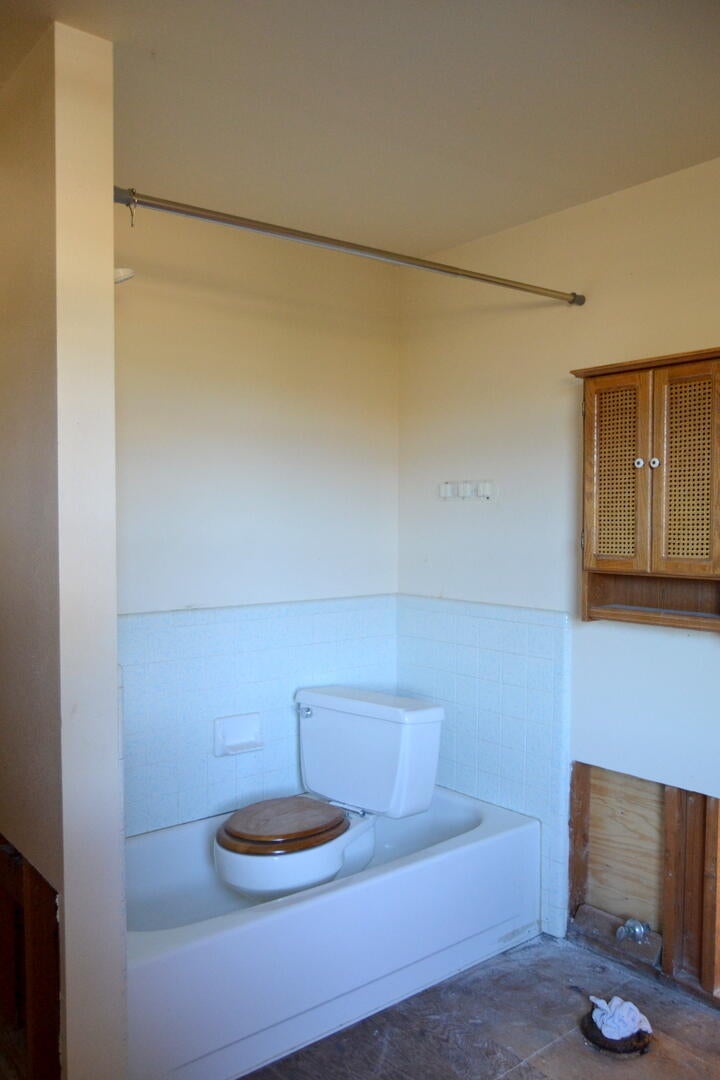 Applegate, Oregon, 97530, United States, 4 Bedrooms Bedrooms, ,3 BathroomsBathrooms,Residential,Active,1963259