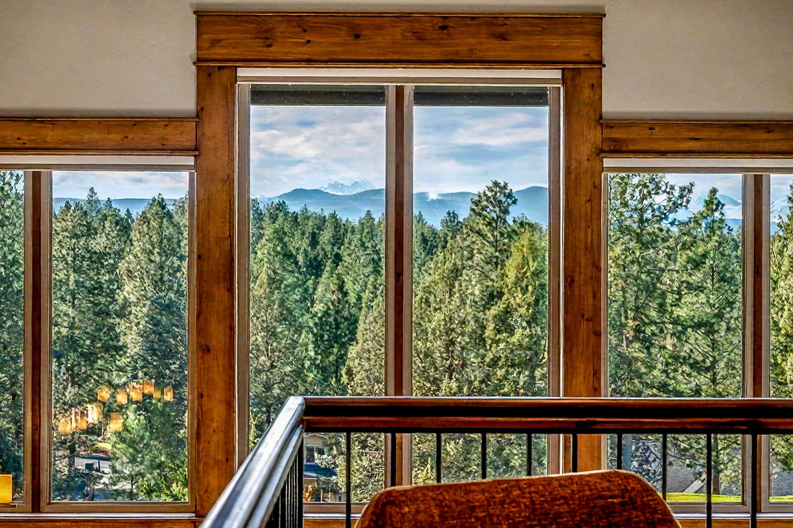 Bend, Oregon, 97703, United States, 4 Bedrooms Bedrooms, ,4 BathroomsBathrooms,Residential,Active,1990602