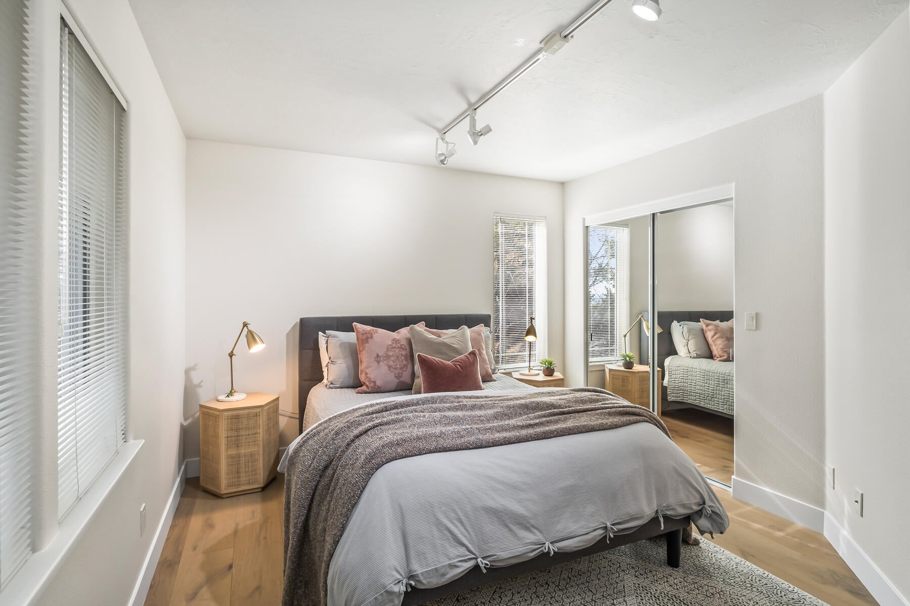 Bend, Oregon, 97703, United States, 5 Bedrooms Bedrooms, ,3 BathroomsBathrooms,Residential,Active,1972188