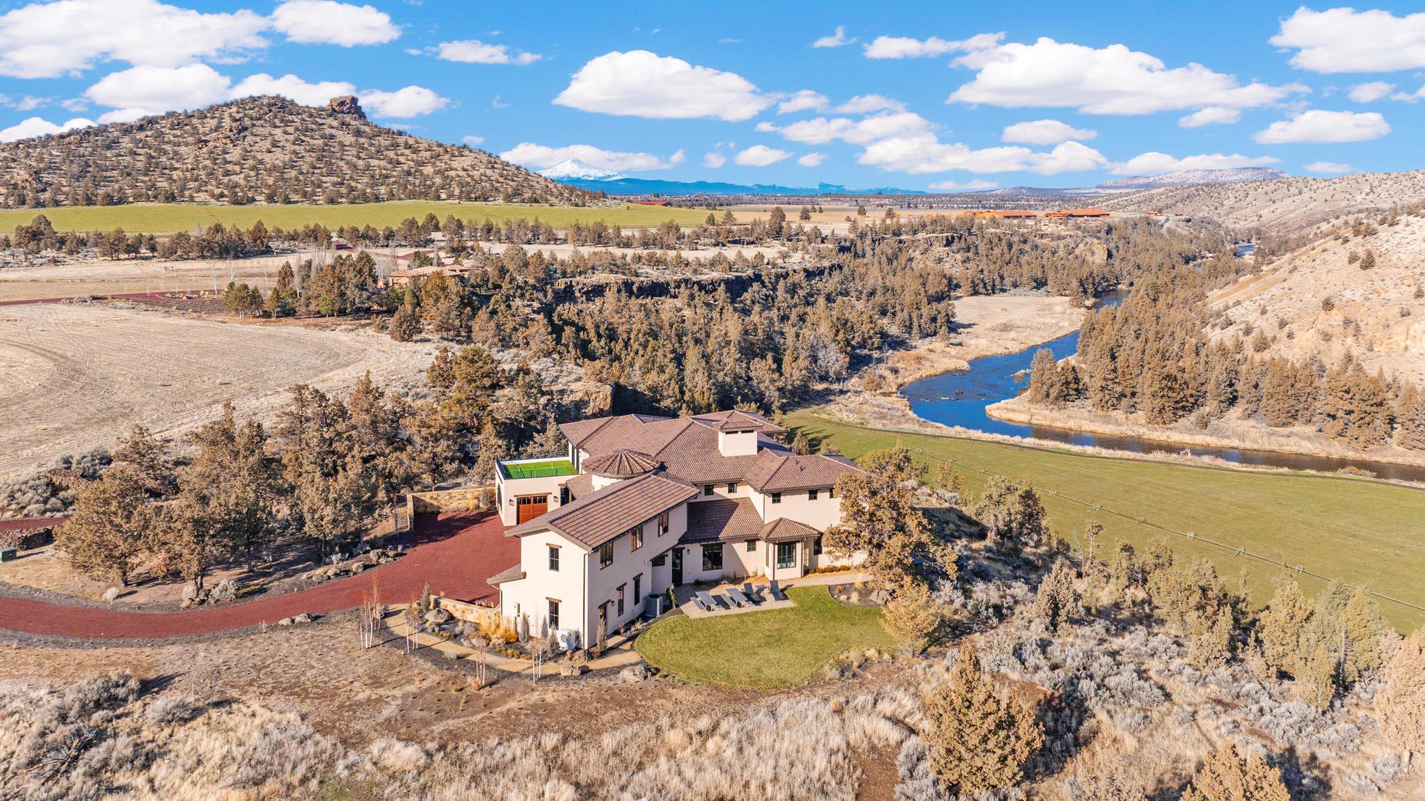 Terrebonne, Oregon, 97760, United States, 5 Bedrooms Bedrooms, ,5 BathroomsBathrooms,Residential,Active,1747251