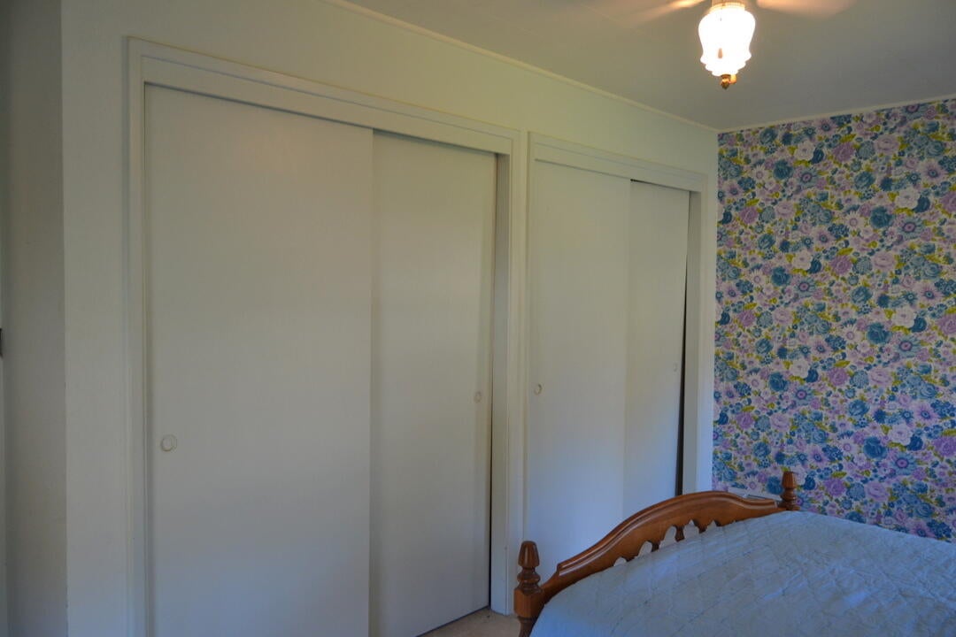 Grants Pass, Oregon, 97526, United States, 4 Bedrooms Bedrooms, ,2 BathroomsBathrooms,Residential,Active,1973303