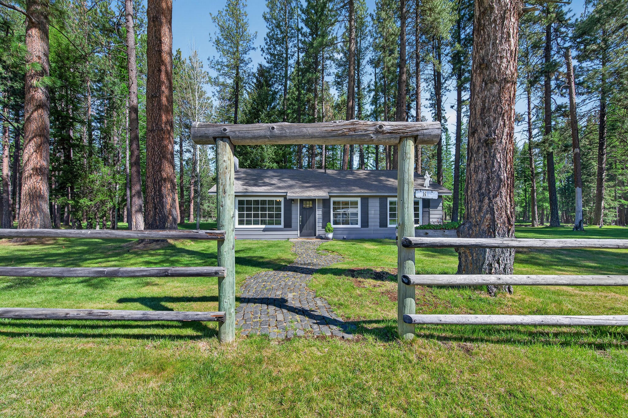 Camp Sherman, Oregon, 97730, United States, 2 Bedrooms Bedrooms, ,2 BathroomsBathrooms,Residential,Active,2045042