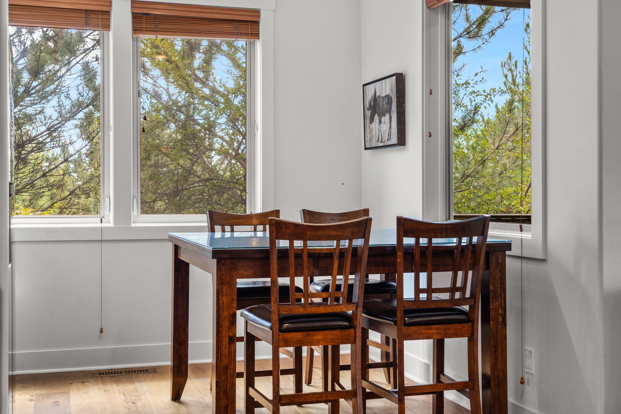 Bend, Oregon, 97702, United States, 4 Bedrooms Bedrooms, ,3 BathroomsBathrooms,Residential,Active,1913968