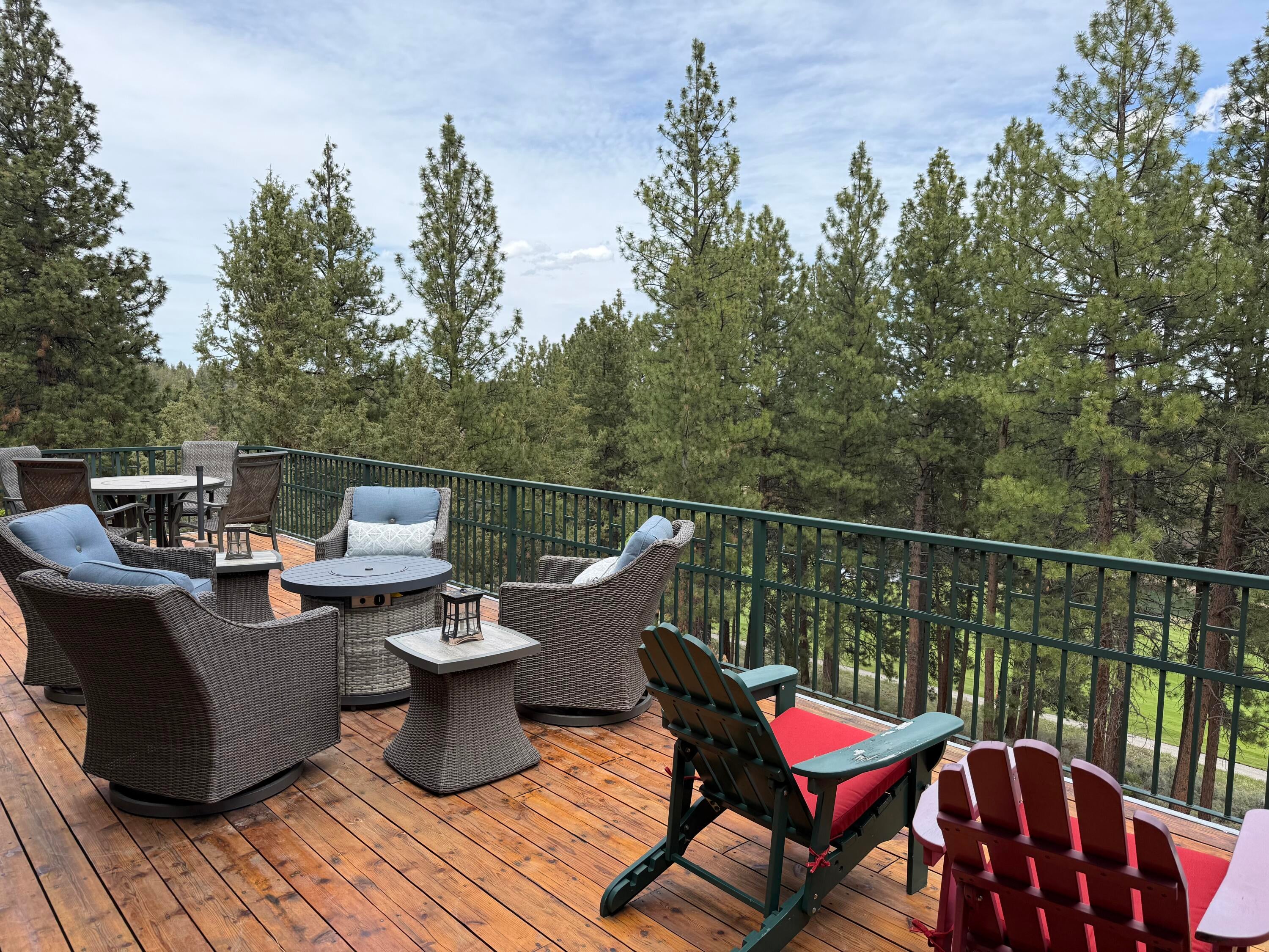 Bend, Oregon, 97703, United States, 3 Bedrooms Bedrooms, ,2 BathroomsBathrooms,Residential,Active,1781622