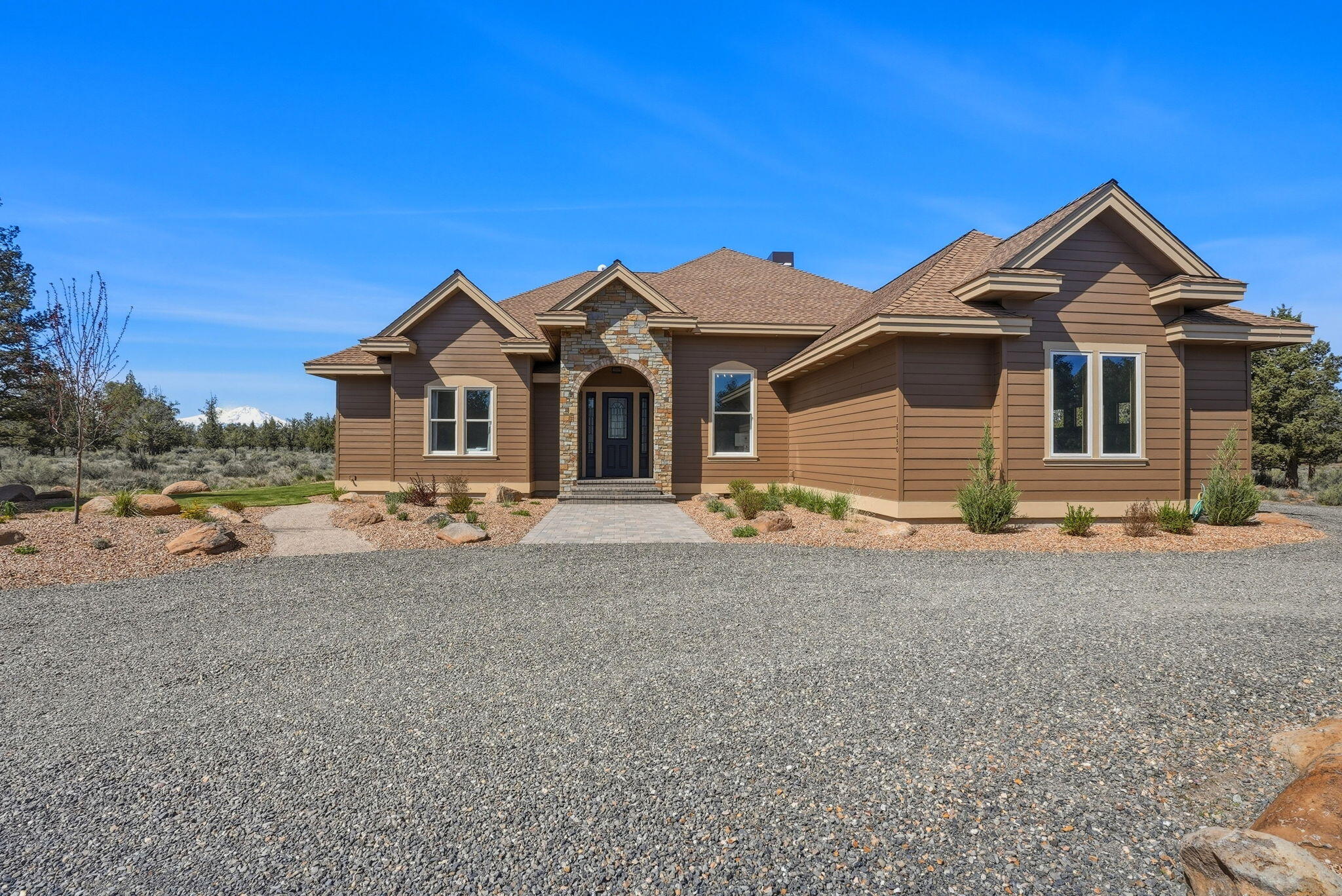 Sisters, Oregon, 97759, United States, 3 Bedrooms Bedrooms, ,3 BathroomsBathrooms,Residential,Active,2043417