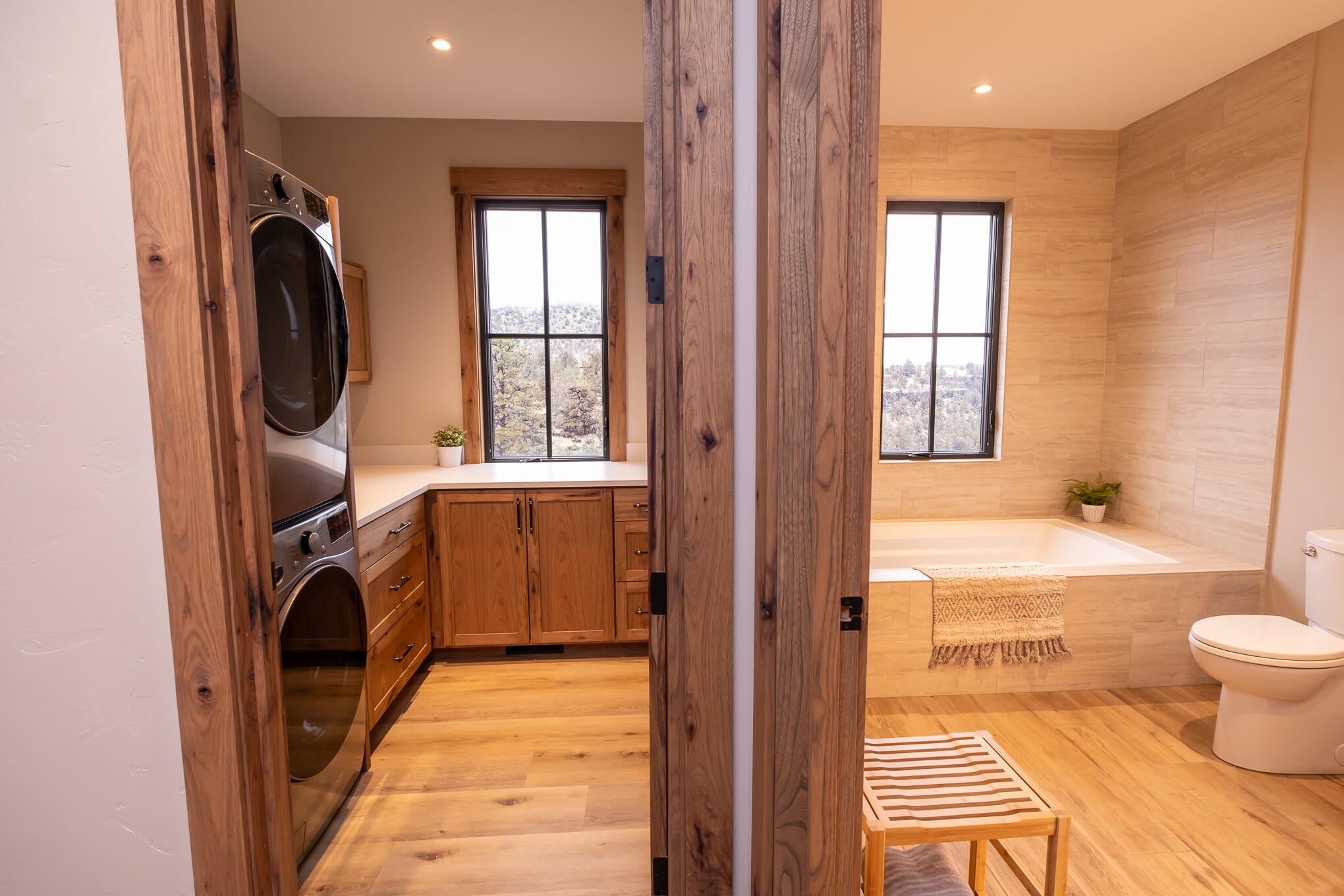 Terrebonne, Oregon, 97760, United States, 5 Bedrooms Bedrooms, ,5 BathroomsBathrooms,Residential,Active,1747251