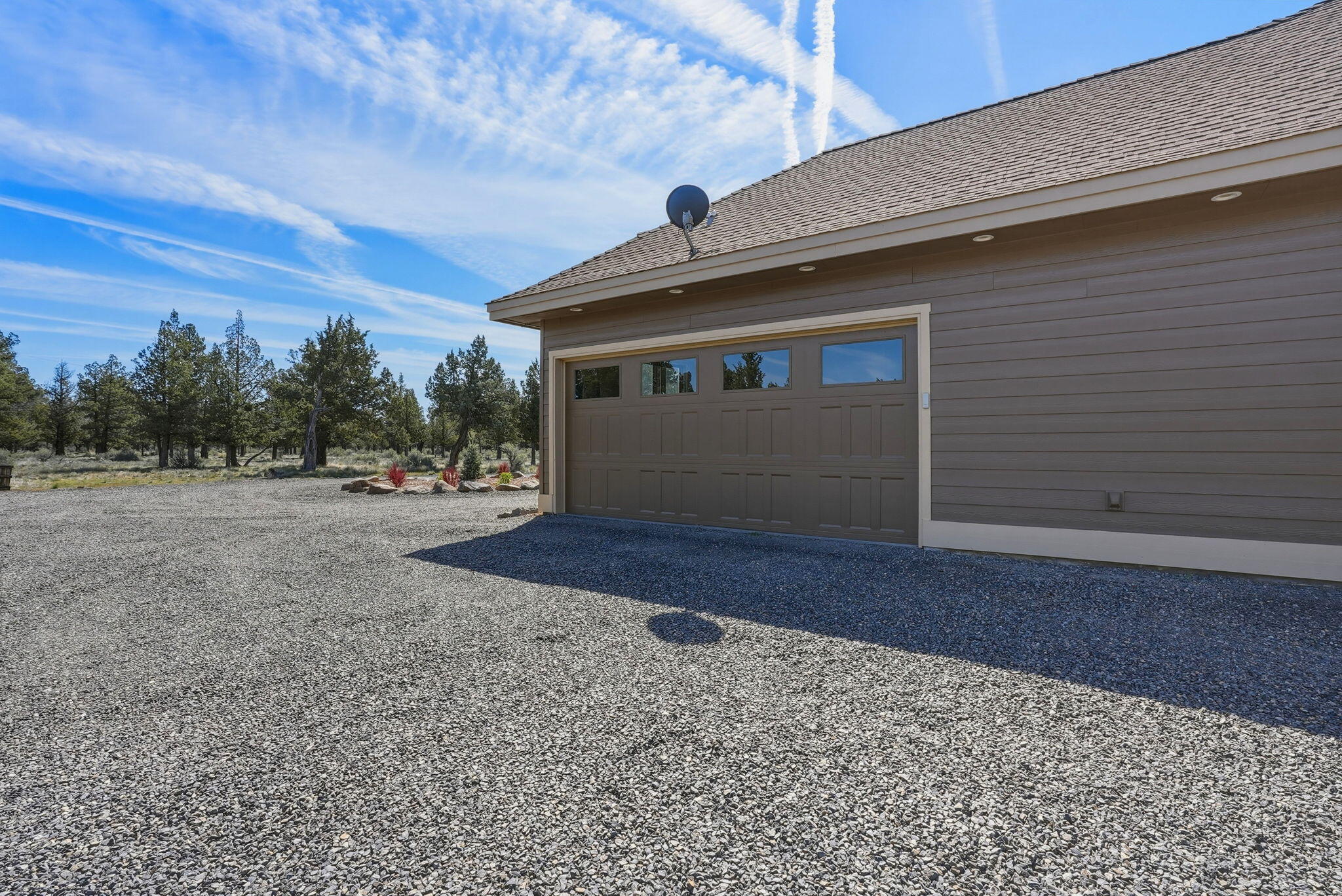 Sisters, Oregon, 97759, United States, 3 Bedrooms Bedrooms, ,3 BathroomsBathrooms,Residential,Active,2043417