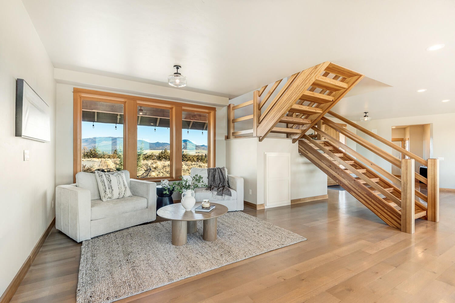 Powell Butte, Oregon, 97753, United States, 3 Bedrooms Bedrooms, ,4 BathroomsBathrooms,Residential,Active,2001062