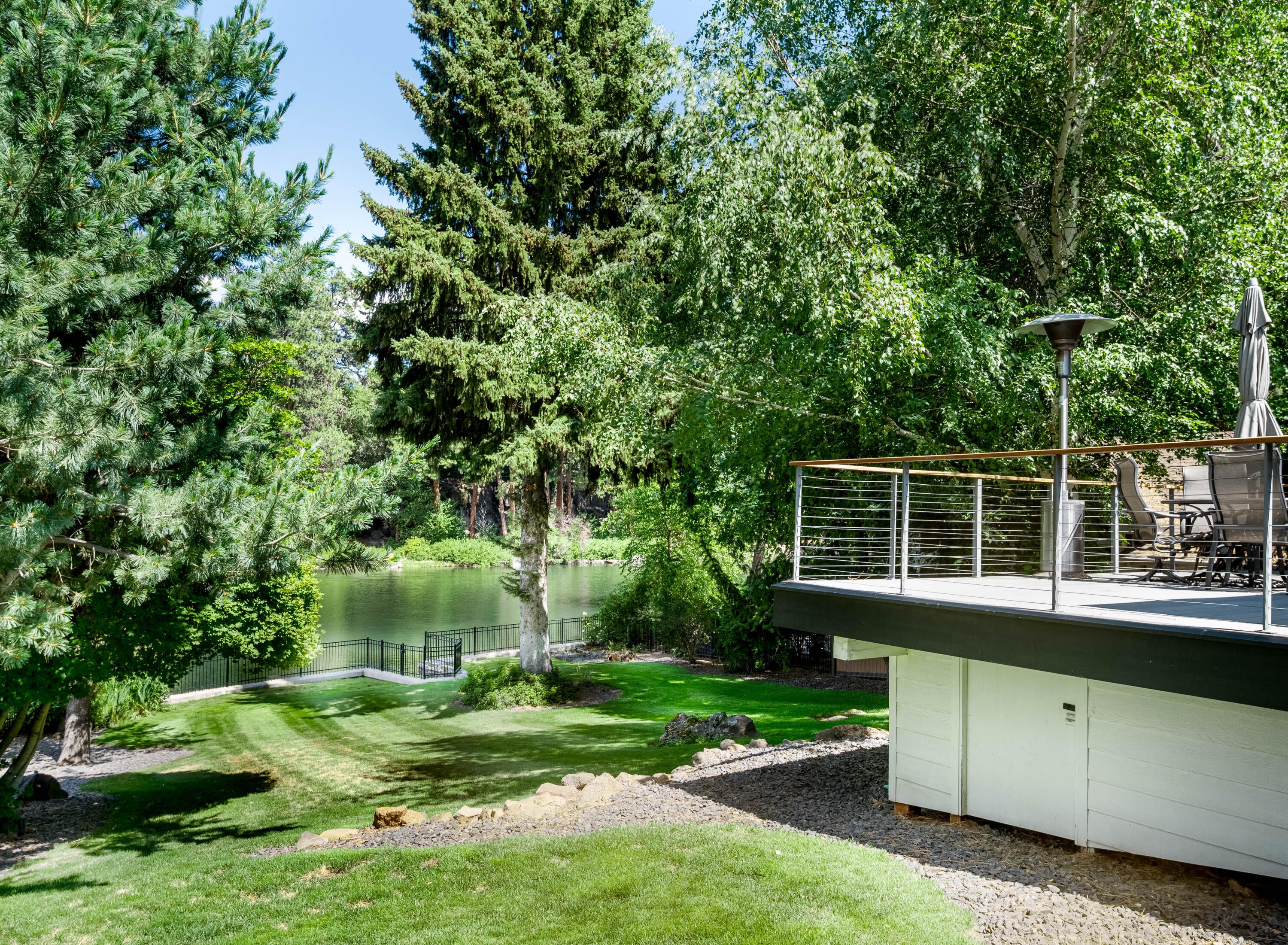 Bend, Oregon, 97703, United States, 3 Bedrooms Bedrooms, ,2 BathroomsBathrooms,Residential,Active,1904740