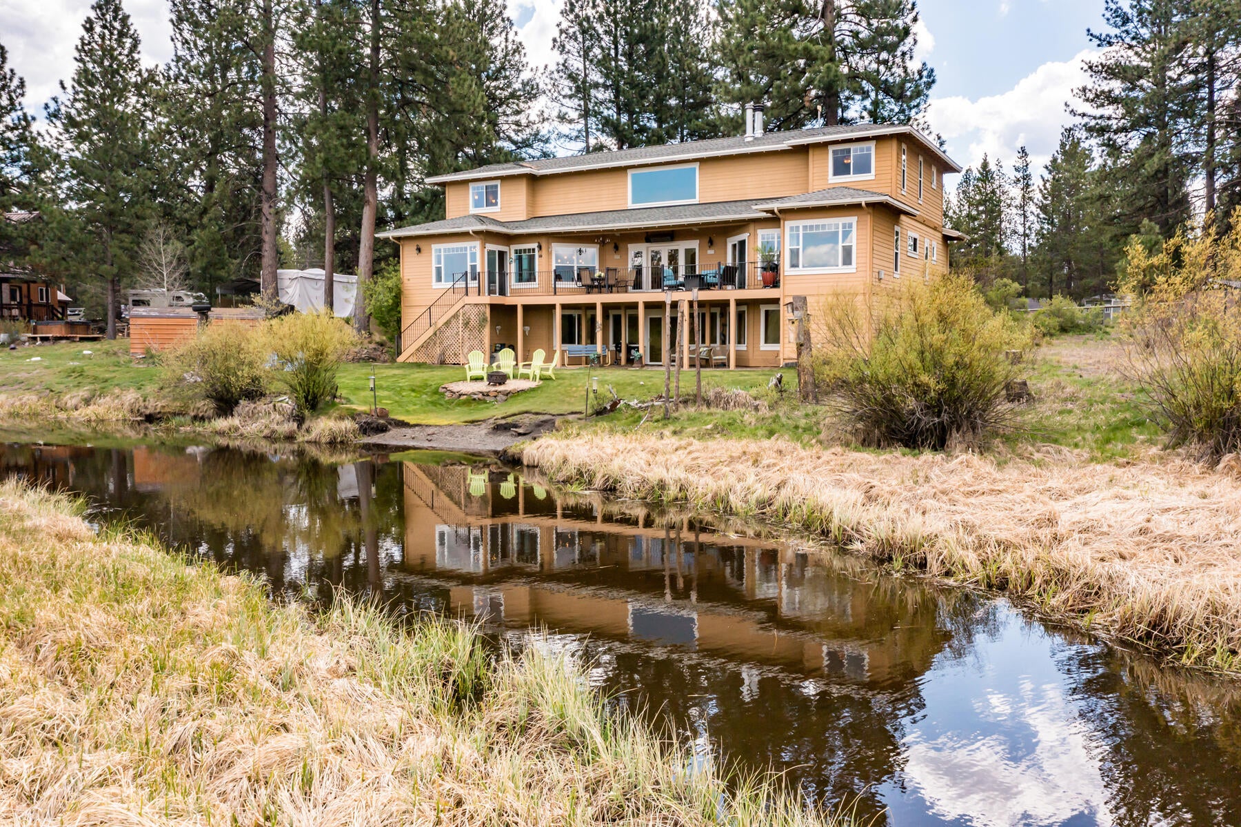 Bend, Oregon, 97707, United States, 5 Bedrooms Bedrooms, ,5 BathroomsBathrooms,Residential,Active,2044562