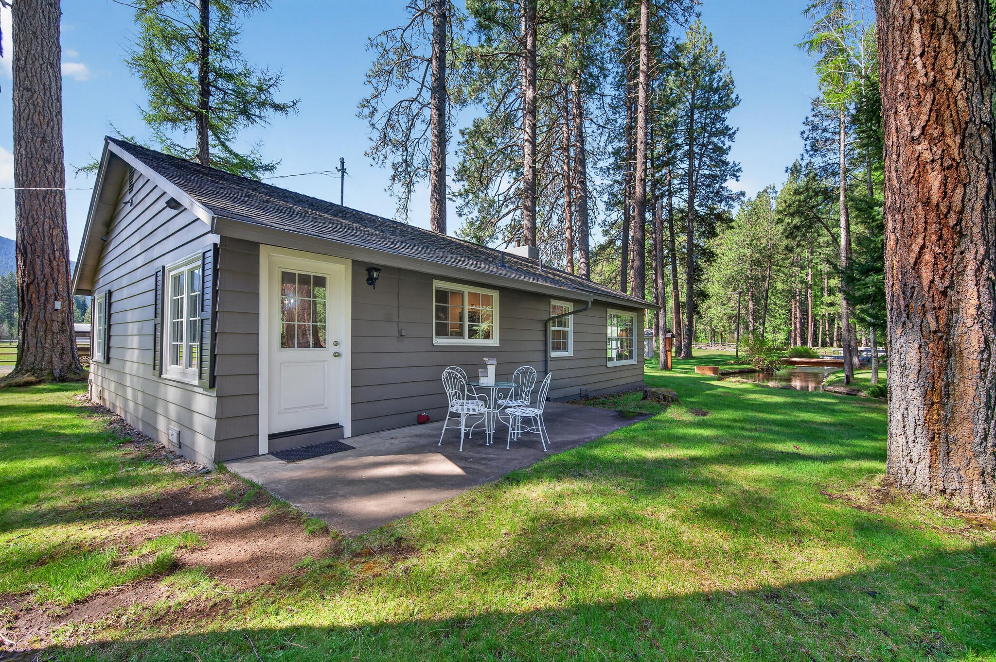 Camp Sherman, Oregon, 97730, United States, 2 Bedrooms Bedrooms, ,2 BathroomsBathrooms,Residential,Active,2045042