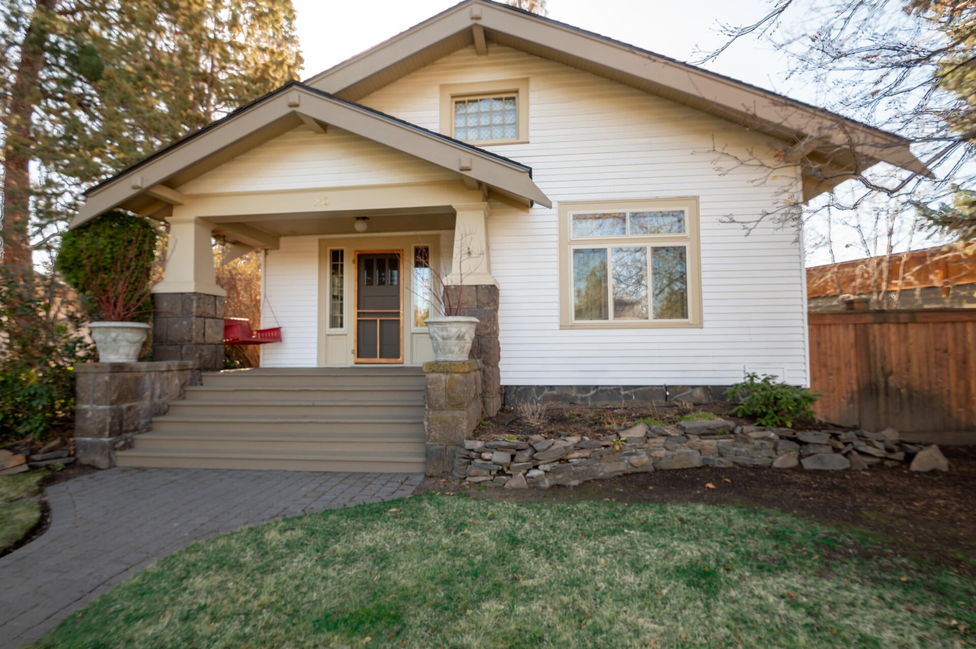 Bend, Oregon, 97703, United States, 3 Bedrooms Bedrooms, ,2 BathroomsBathrooms,Residential,Active,1756823