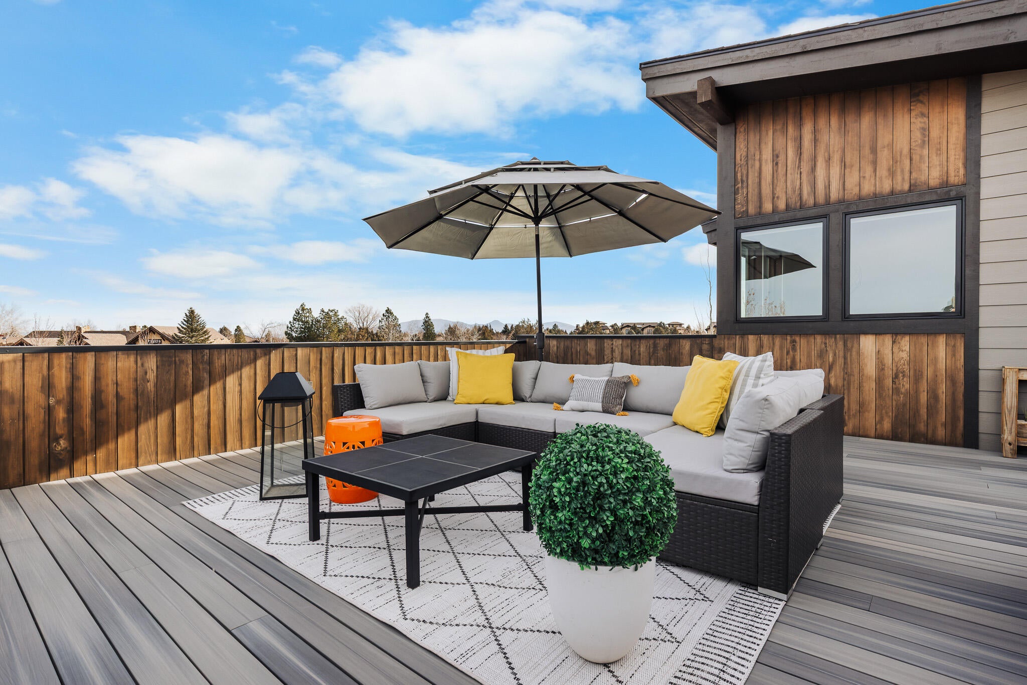 Bend, Oregon, 97701, United States, 3 Bedrooms Bedrooms, ,3 BathroomsBathrooms,Residential,Active,2015445