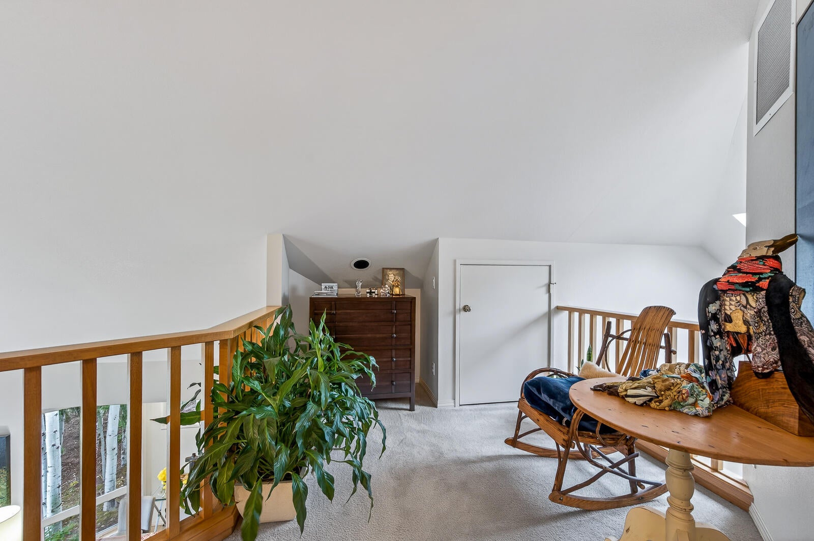 Bend, Oregon, 97702, United States, 4 Bedrooms Bedrooms, ,5 BathroomsBathrooms,Residential,Active,2007101