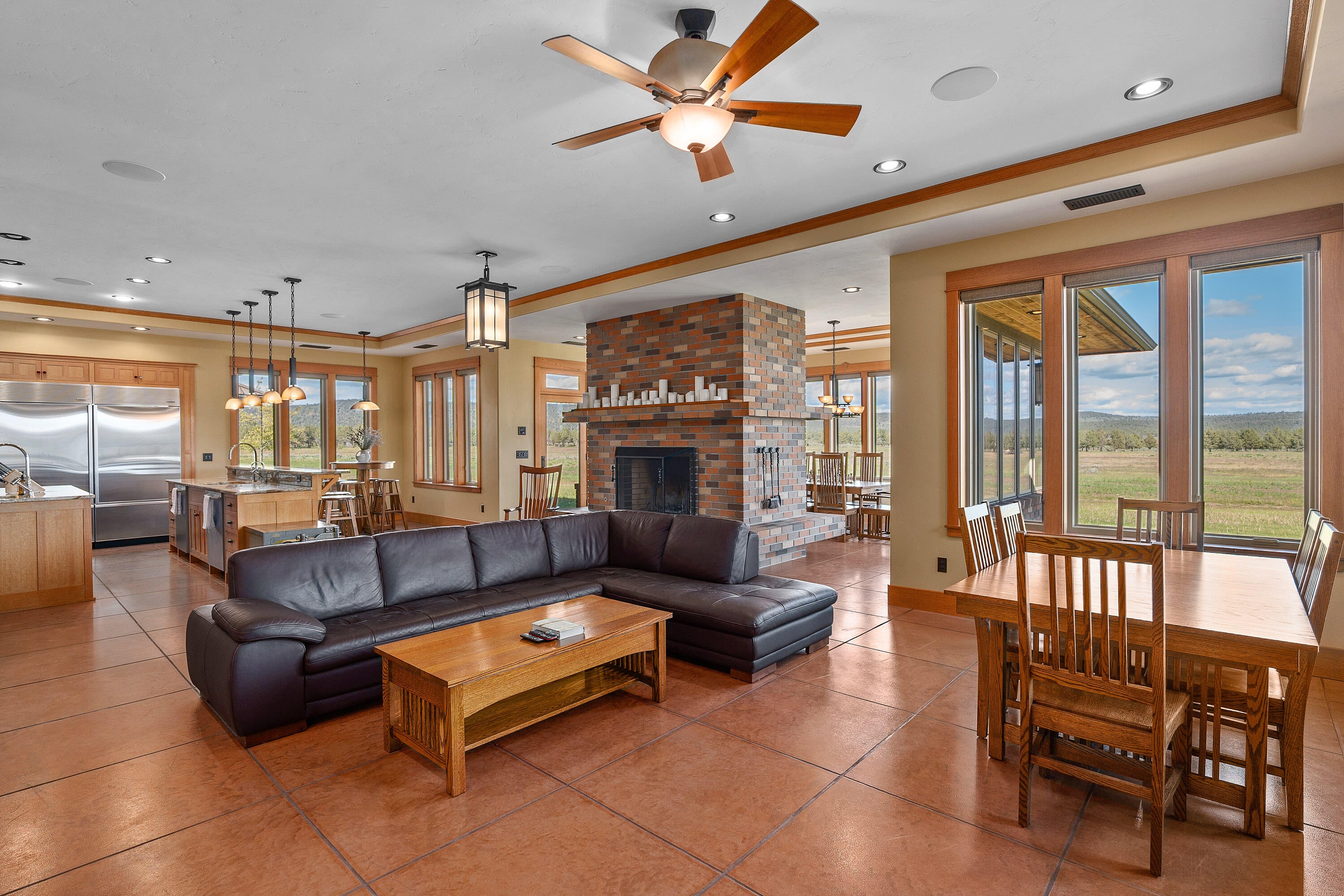 Bonanza, Oregon, 97623, United States, 3 Bedrooms Bedrooms, ,4 BathroomsBathrooms,Residential,Active,1876681
