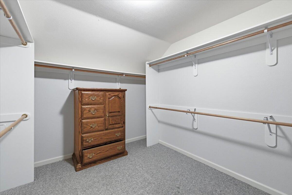 Grants Pass, Oregon, 97527, United States, 3 Bedrooms Bedrooms, ,3 BathroomsBathrooms,Residential,Active,1990612