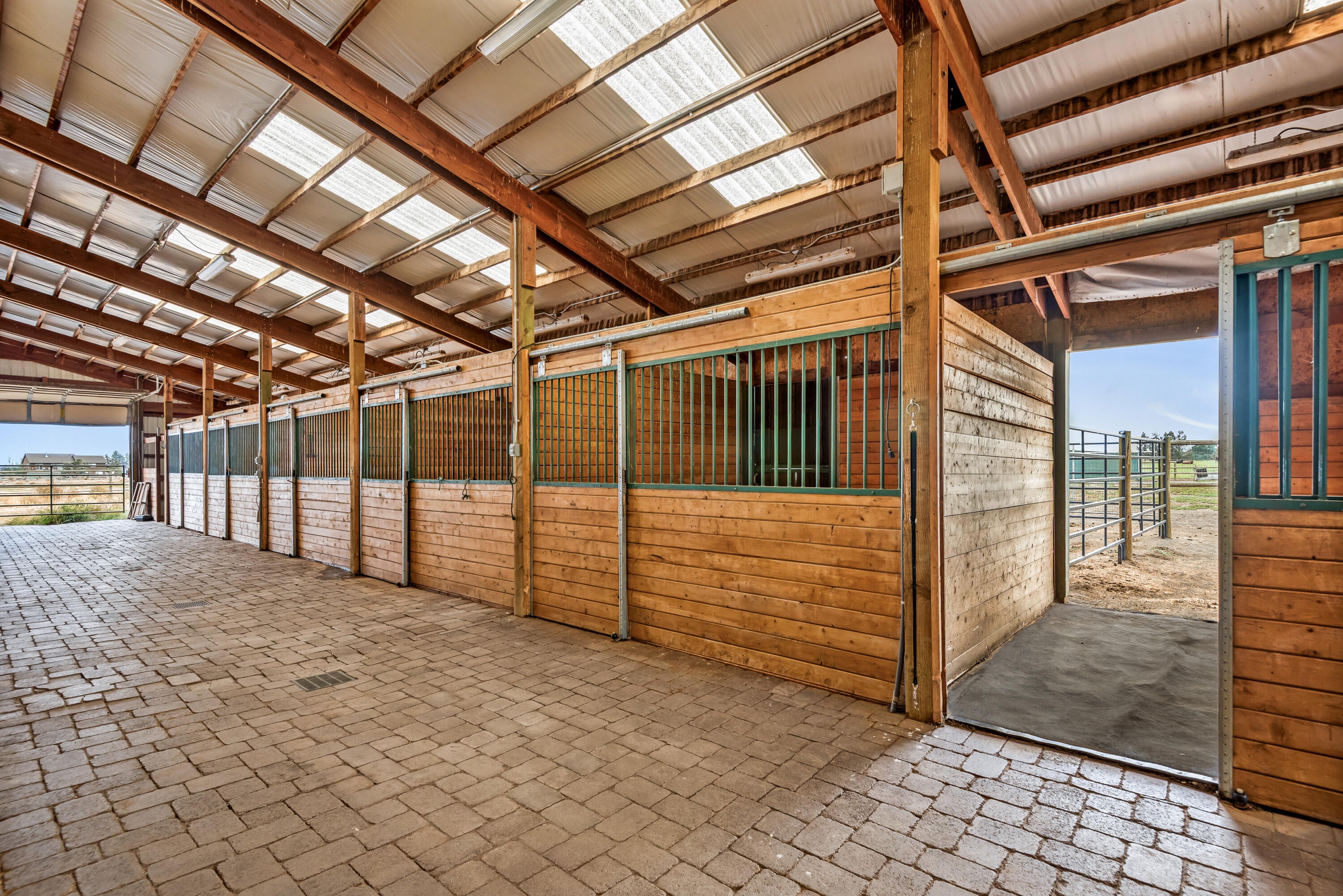 Bend, Oregon, 97703, United States, 3 Bedrooms Bedrooms, ,3 BathroomsBathrooms,Residential,Active,1953693