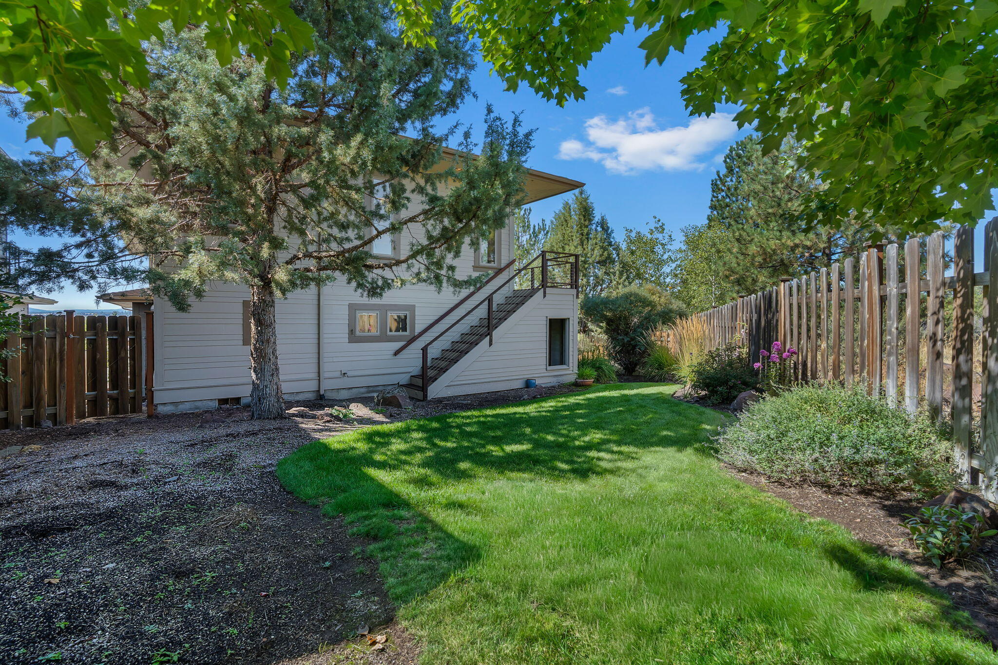 Bend, Oregon, 97702, United States, 3 Bedrooms Bedrooms, ,4 BathroomsBathrooms,Residential,Active,1929788