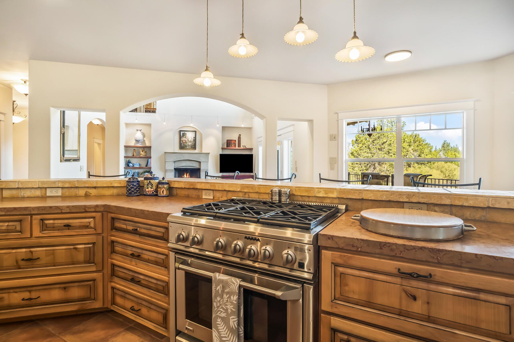 Bend, Oregon, 97707, United States, 5 Bedrooms Bedrooms, ,5 BathroomsBathrooms,Residential,Active,2044562