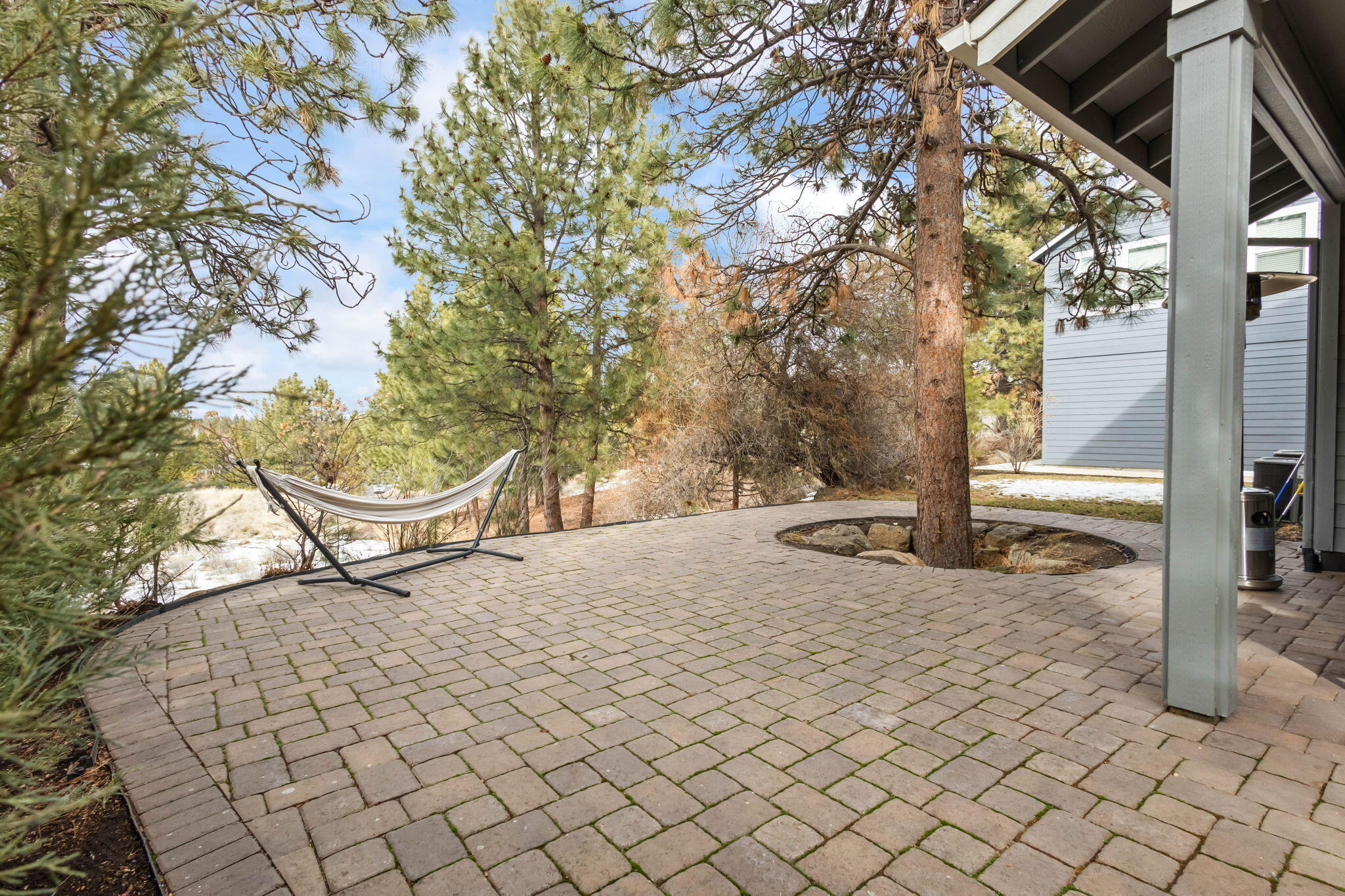 Bend, Oregon, 97702, United States, 4 Bedrooms Bedrooms, ,5 BathroomsBathrooms,Residential,Active,1726847