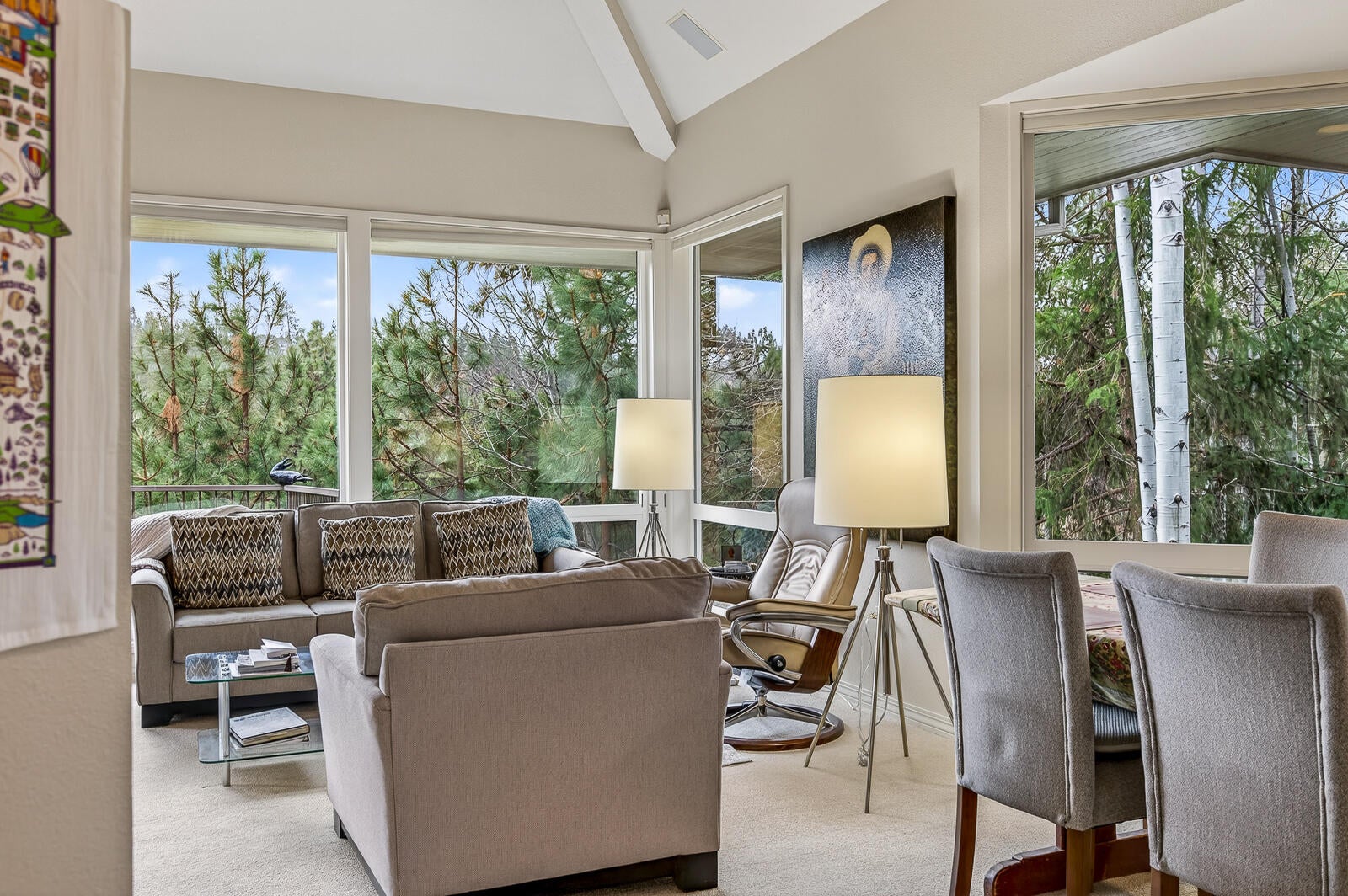 Bend, Oregon, 97702, United States, 4 Bedrooms Bedrooms, ,5 BathroomsBathrooms,Residential,Active,2007101