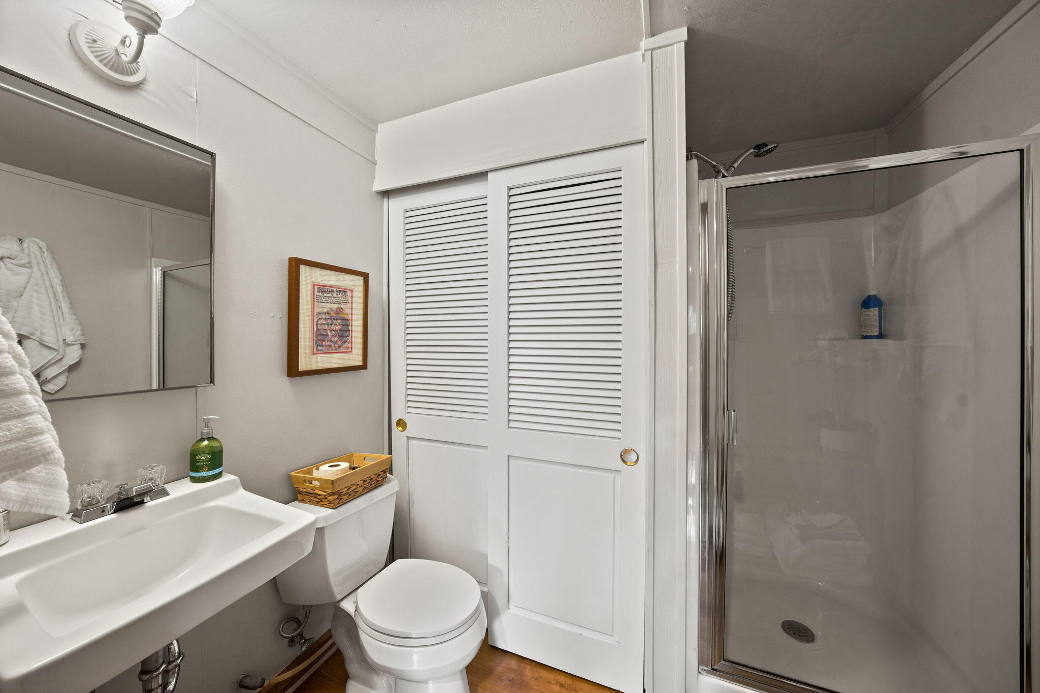 Bend, Oregon, 97703, United States, 3 Bedrooms Bedrooms, ,2 BathroomsBathrooms,Residential,Active,1904740