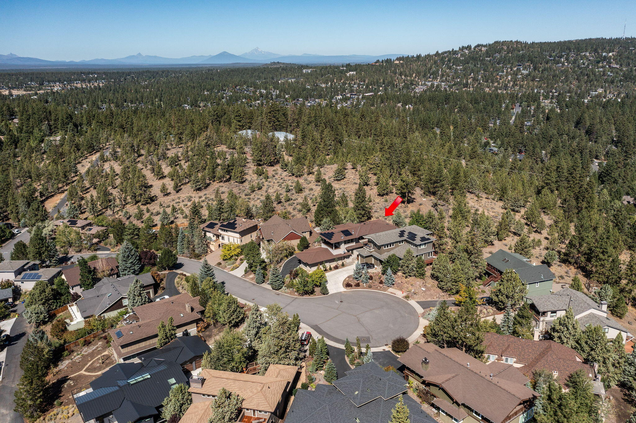 Bend, Oregon, 97702, United States, 3 Bedrooms Bedrooms, ,4 BathroomsBathrooms,Residential,Active,1929788