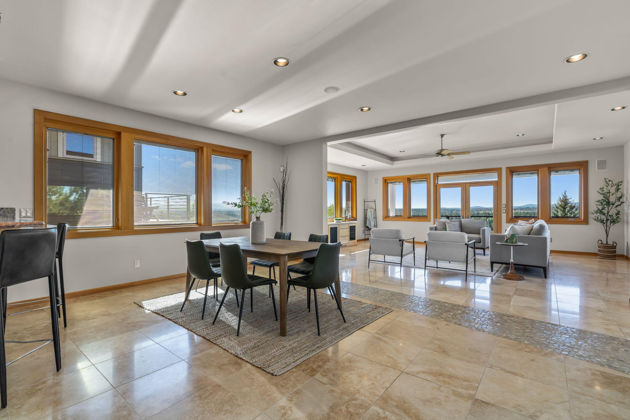 Bend, Oregon, 97702, United States, 3 Bedrooms Bedrooms, ,4 BathroomsBathrooms,Residential,Active,1929788