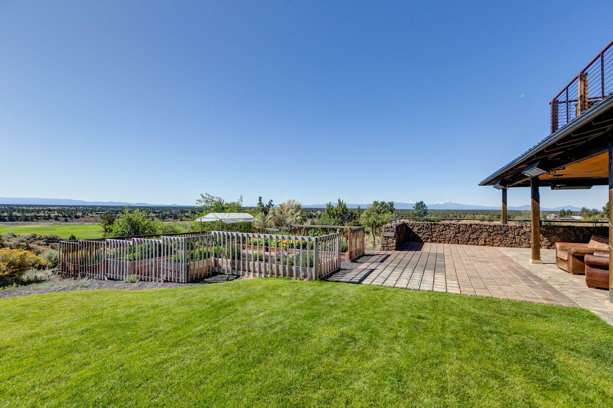 Powell Butte, Oregon, 97753, United States, 3 Bedrooms Bedrooms, ,3 BathroomsBathrooms,Residential,Active,1884879