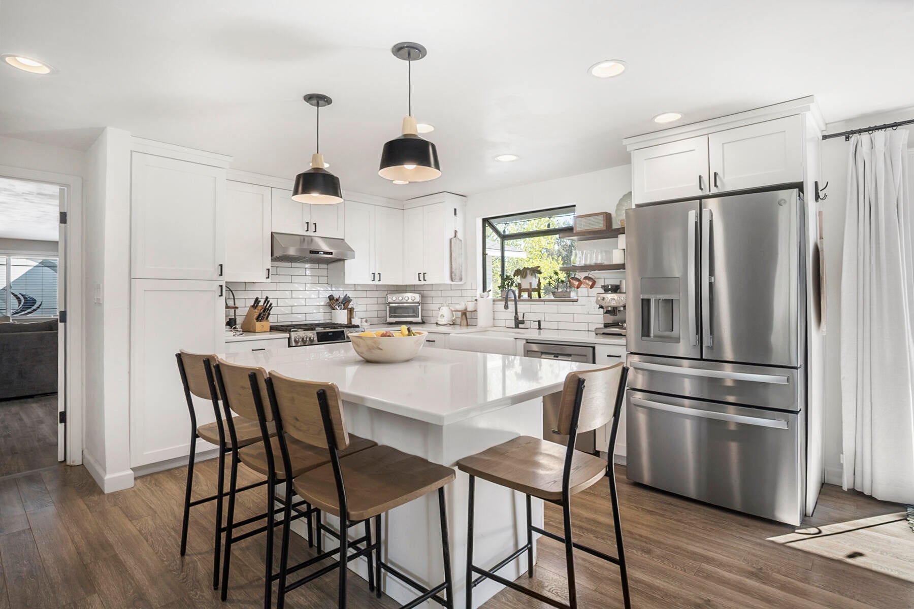 Bend, Oregon, 97703, United States, 4 Bedrooms Bedrooms, ,3 BathroomsBathrooms,Residential,Active,1790219