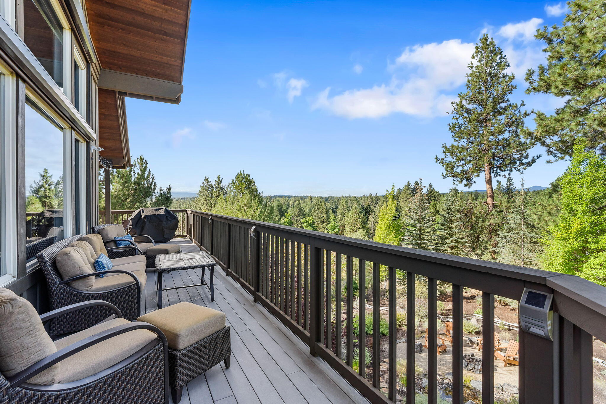 Bend, Oregon, 97702, United States, 4 Bedrooms Bedrooms, ,3 BathroomsBathrooms,Residential,Active,1913968